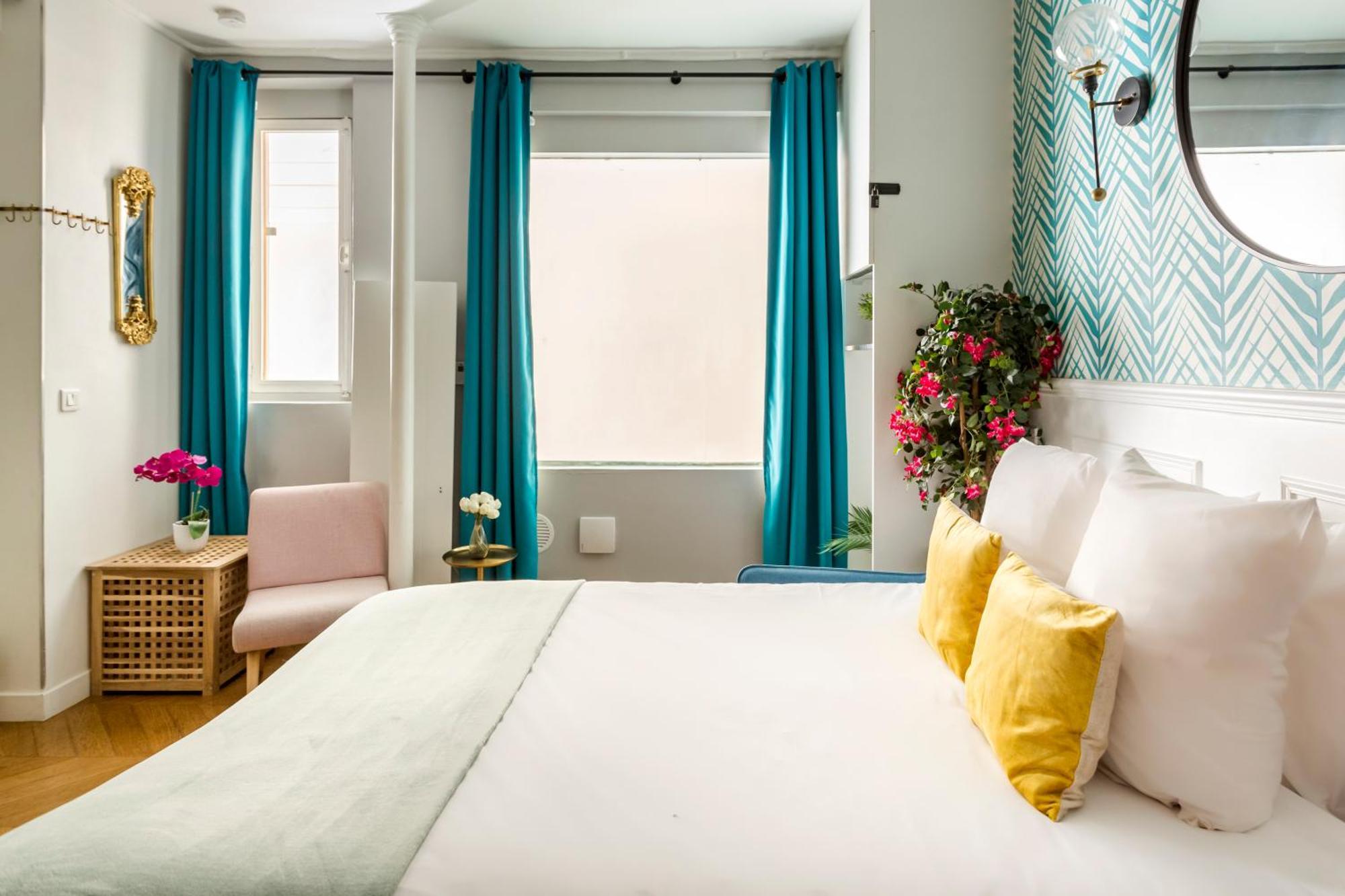 Merveil - Luxury - Champs Elysees - Mermoz * Paris