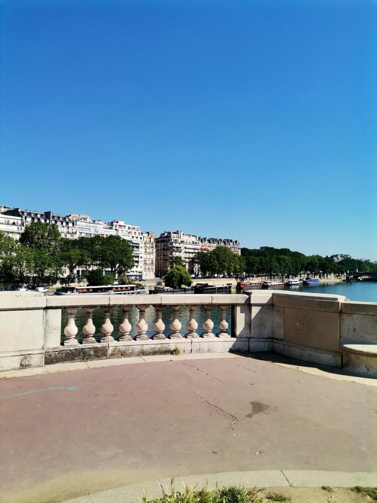 Cosy A Trocadero 60 M² Parkingel Apartment