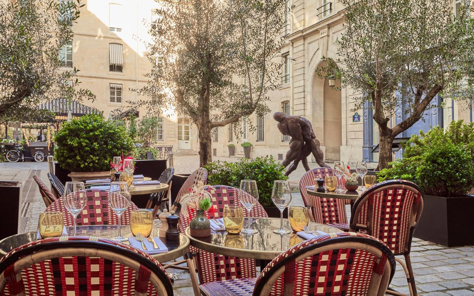 Grand Du Palais Royal Hotel