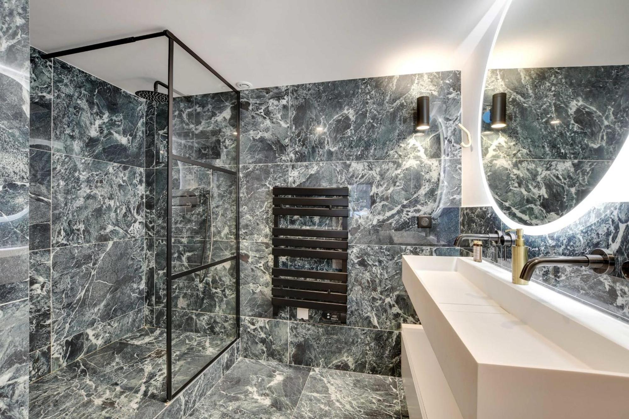 Incroyable - 3br-8p - Pl De La Nation Appartement