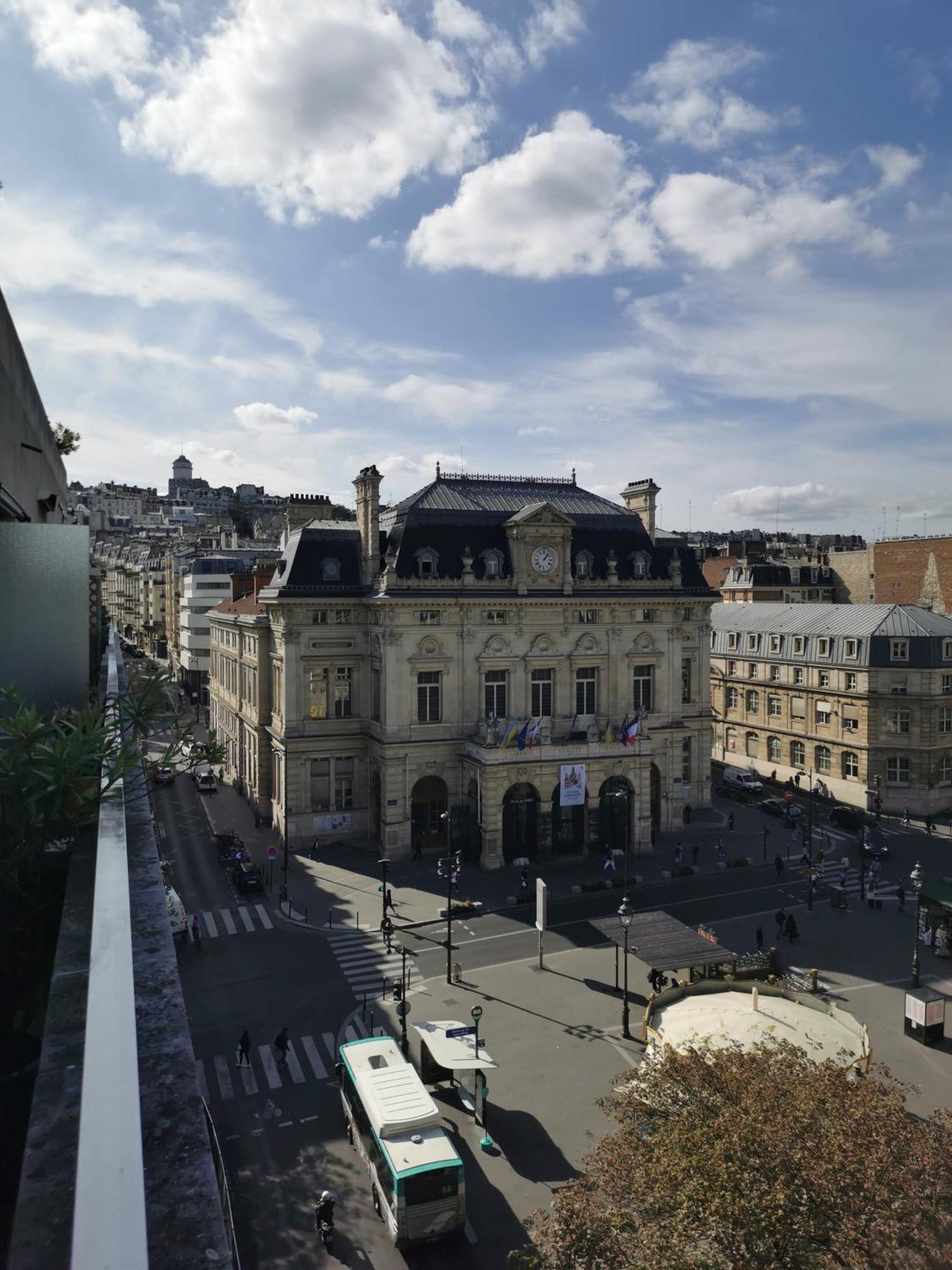 Le Charme De Montmartre A Ciel Ouvert Appartement Paris