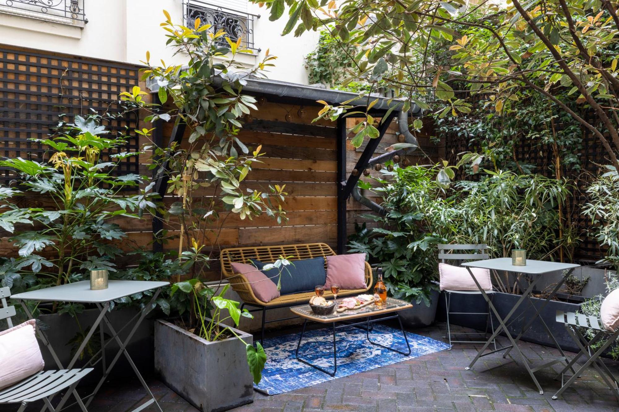 Coq Hotel
