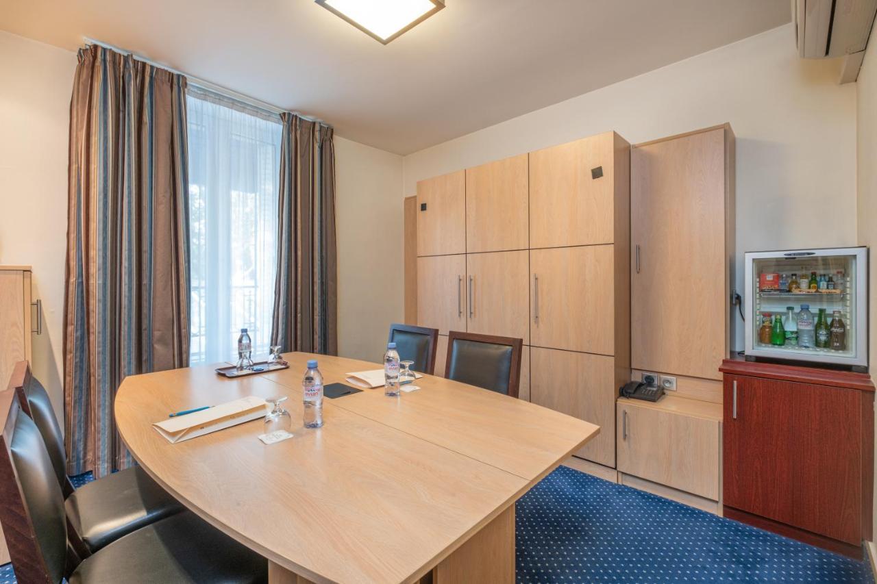 Terminus Montparnasse 3*