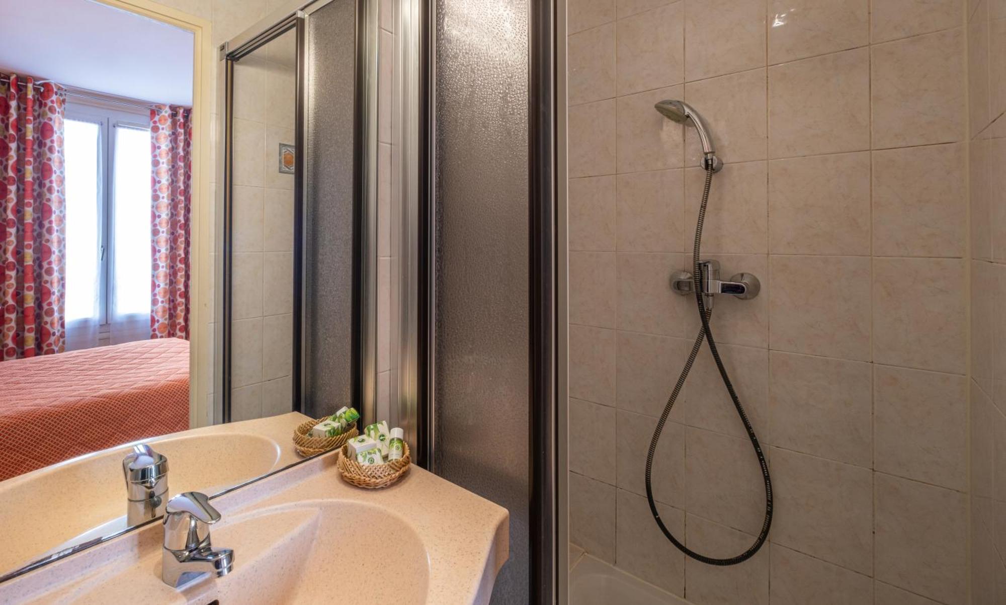 Terminus Montparnasse Hotel 3*