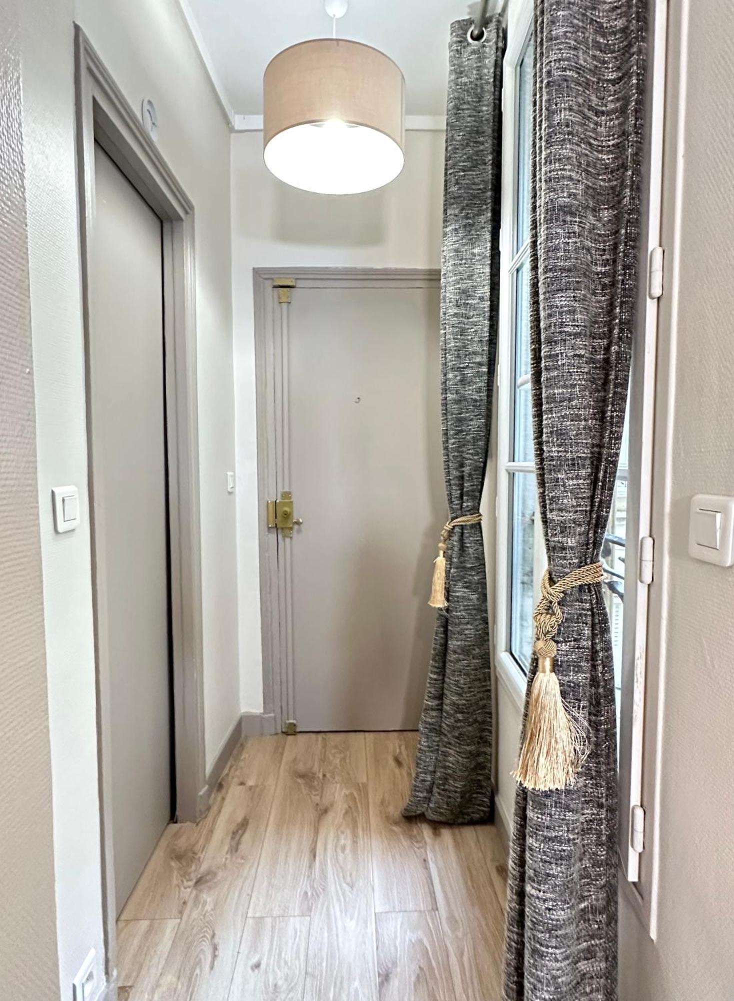 Apartment Elegant Near Trocadero Paris