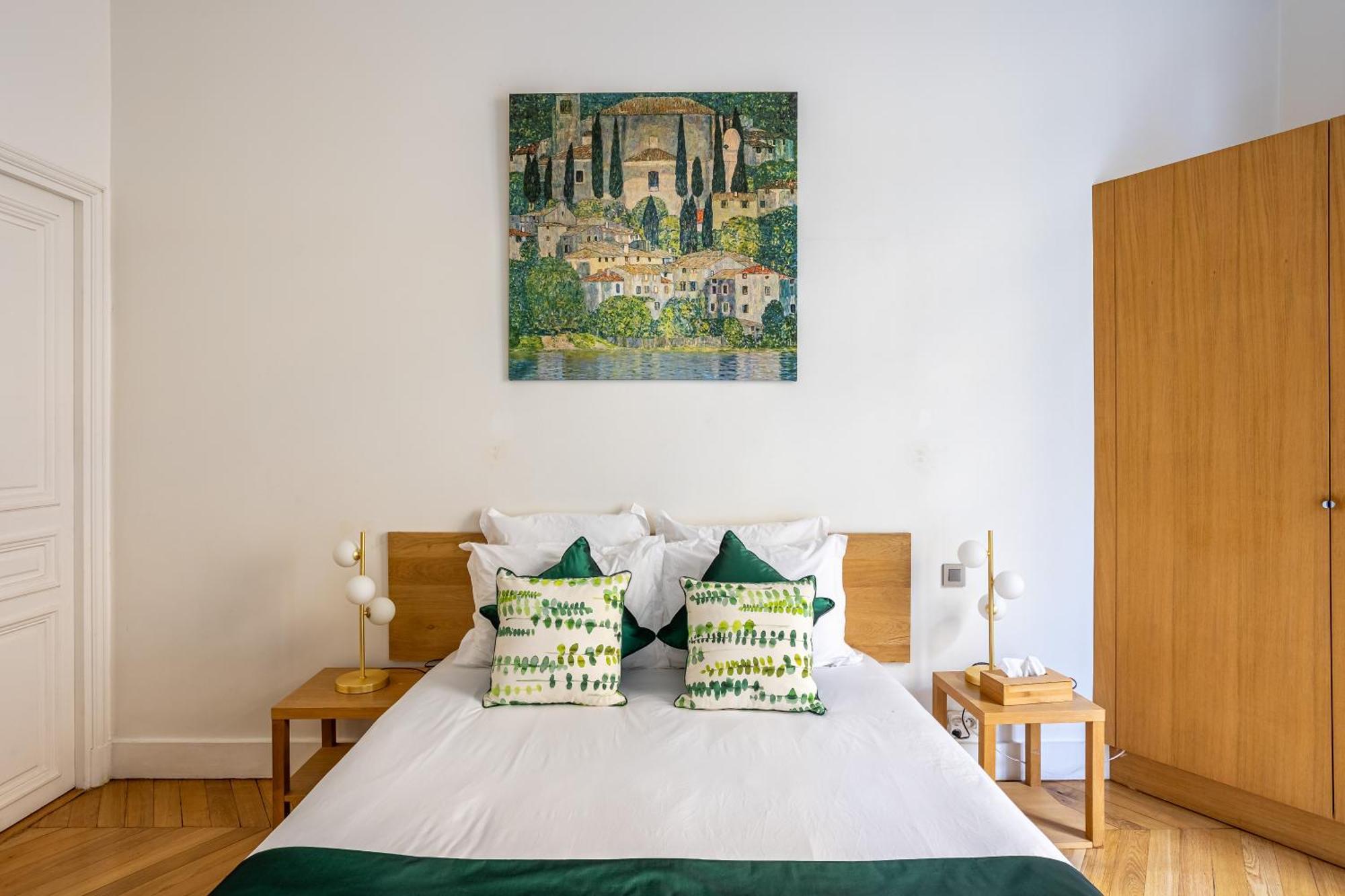 Prestigious Trocadero Apartment Paris