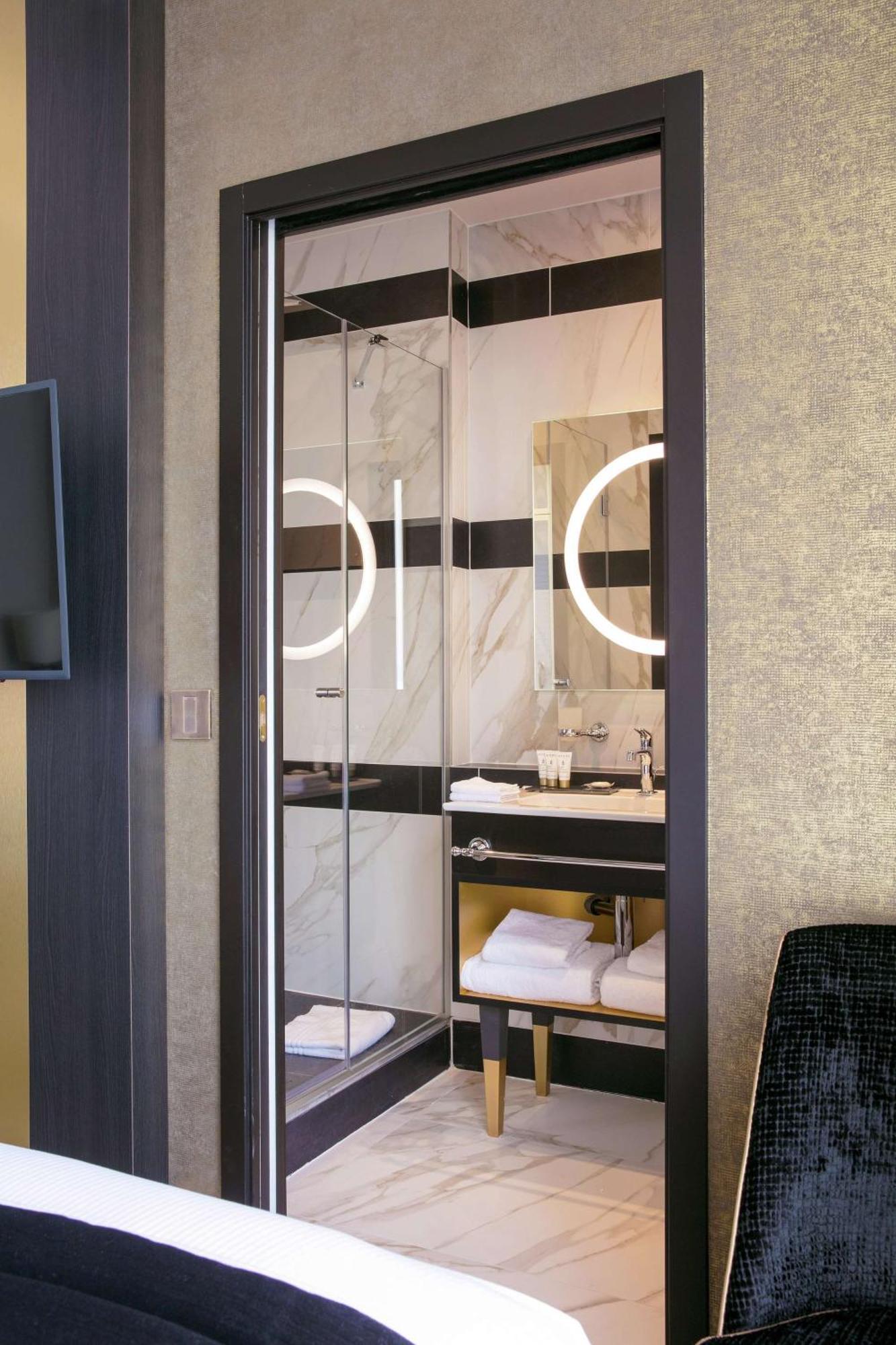 Niepce Hôtel, Curio Collection By Hilton Hotel