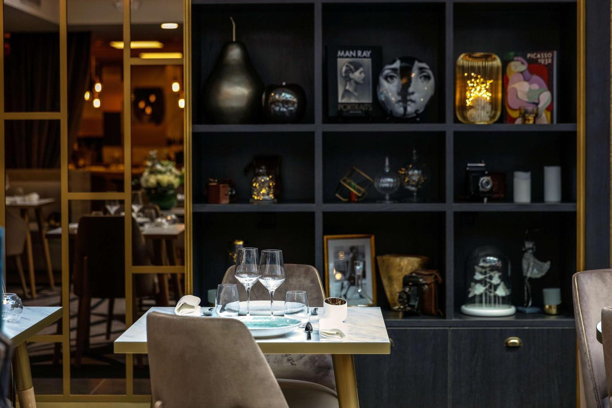 Hotel Niepce Hôtel, Curio Collection By Hilton Paris