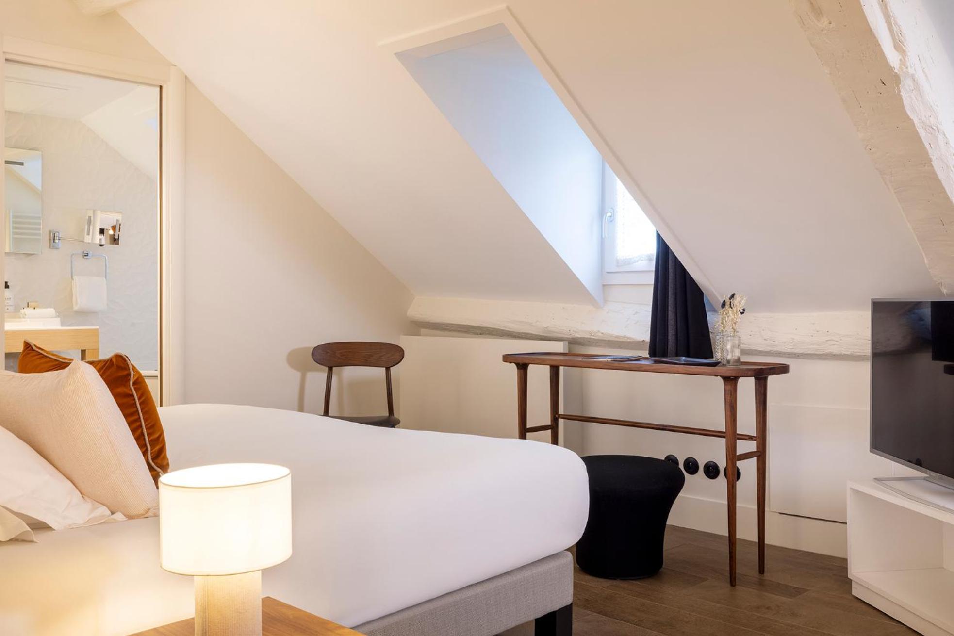 Chavanel Hotel 4*