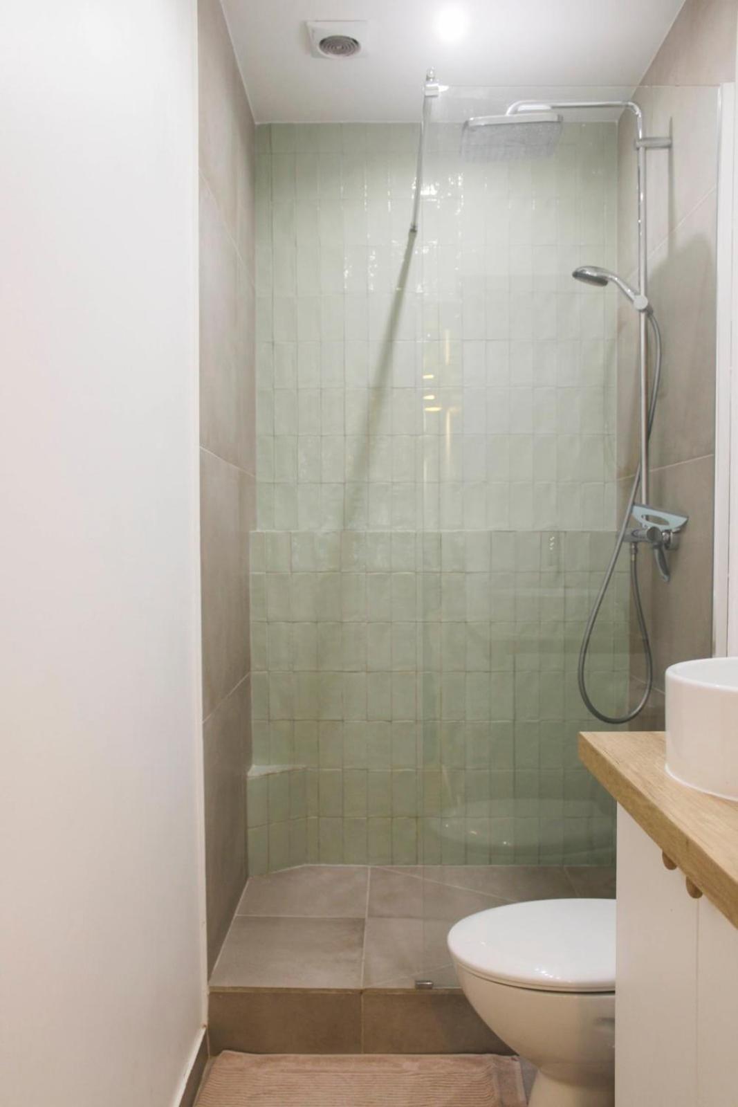 Comfortable Cocoon Close To Montmartre Apartment Paris