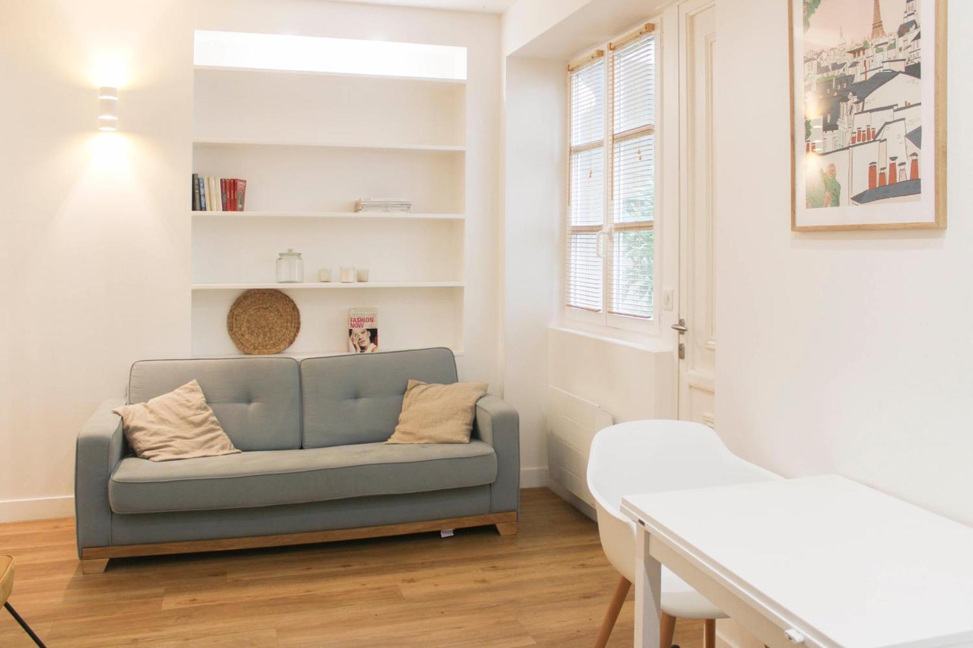 Comfortable Cocoon Close To Montmartre Apartment Paris
