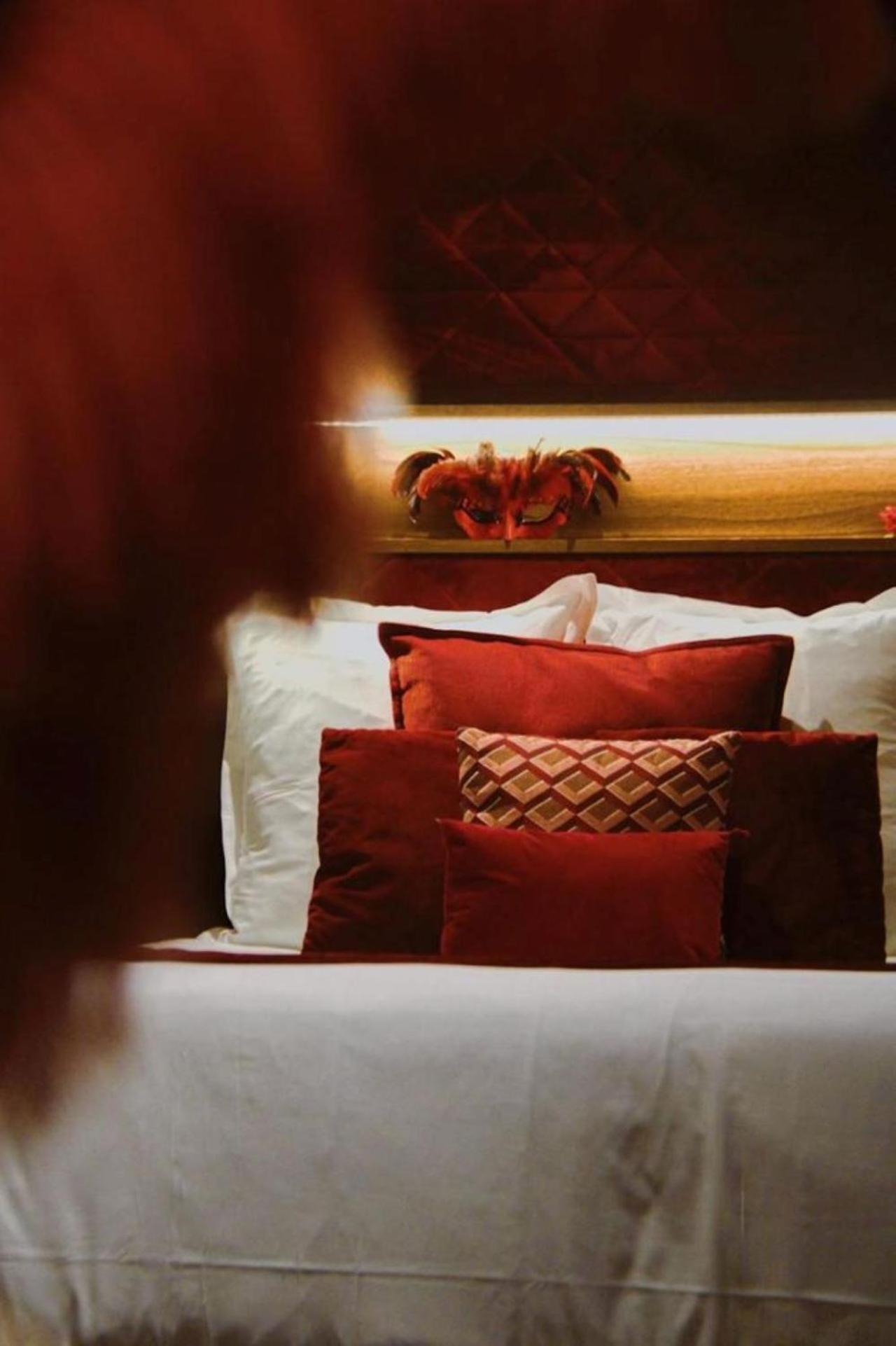 Vip Yacht Hotel Paris