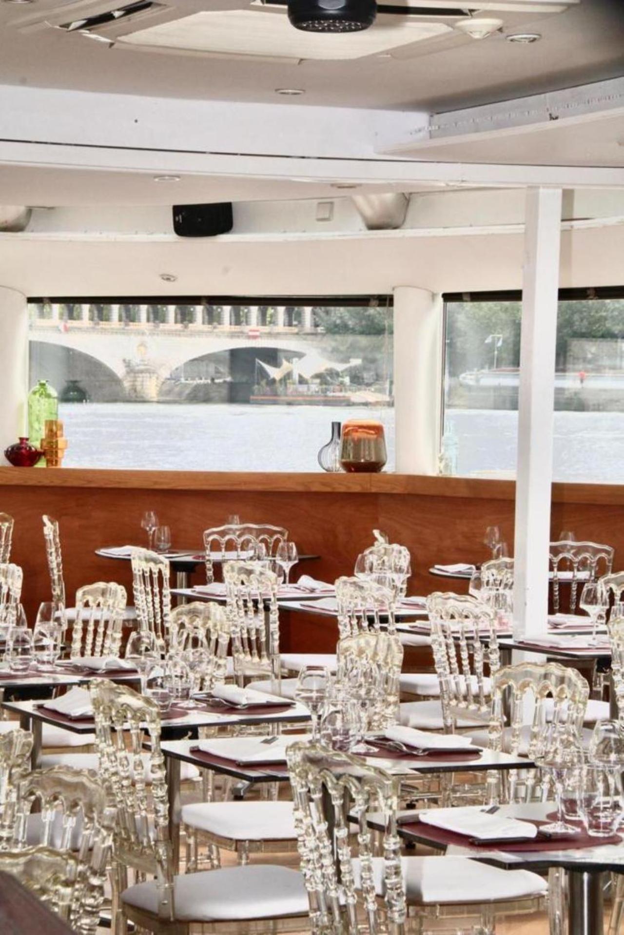 Vip Yacht Hotel Paris