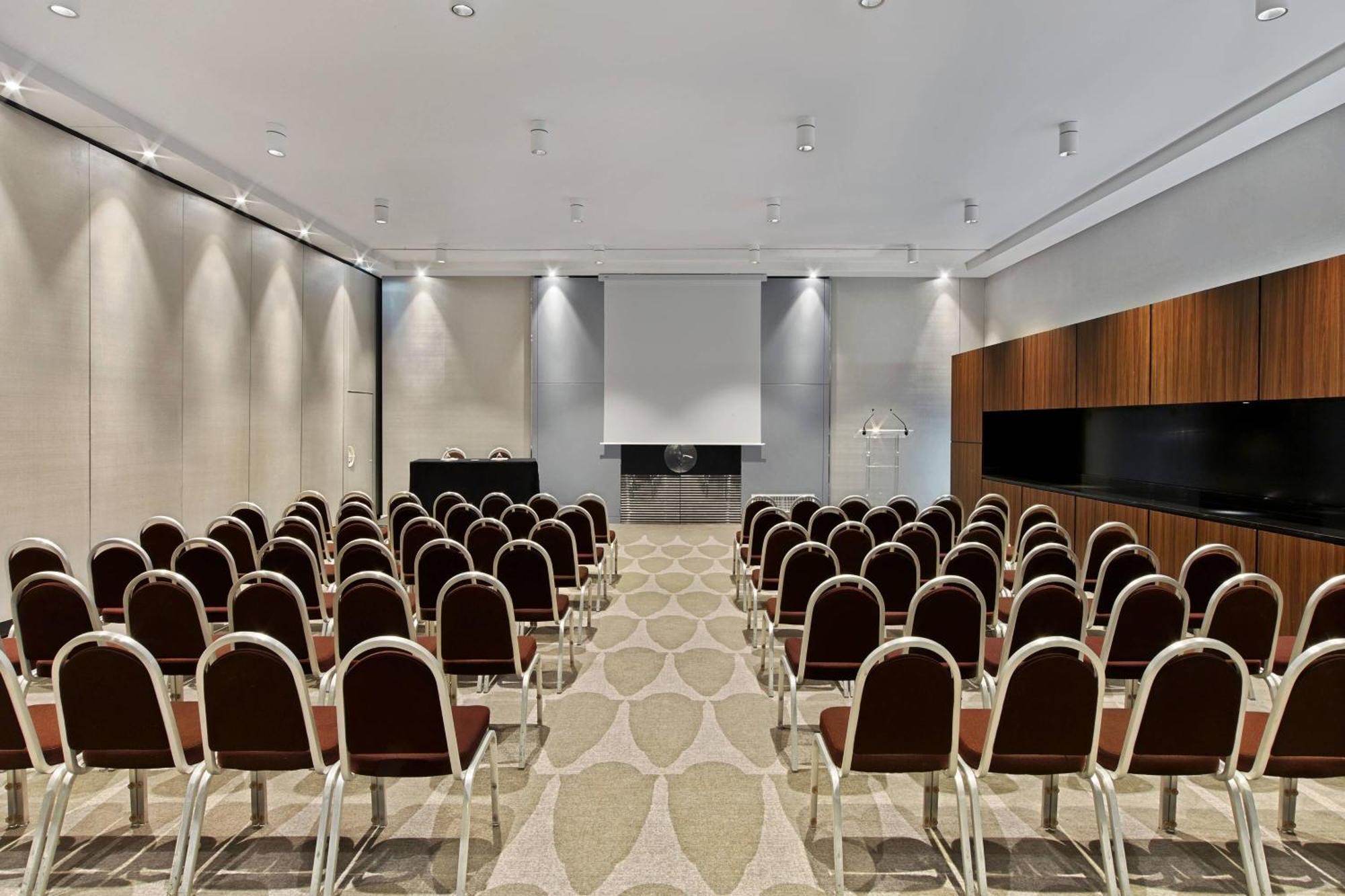 Hotel Le Meridien Etoile 4*