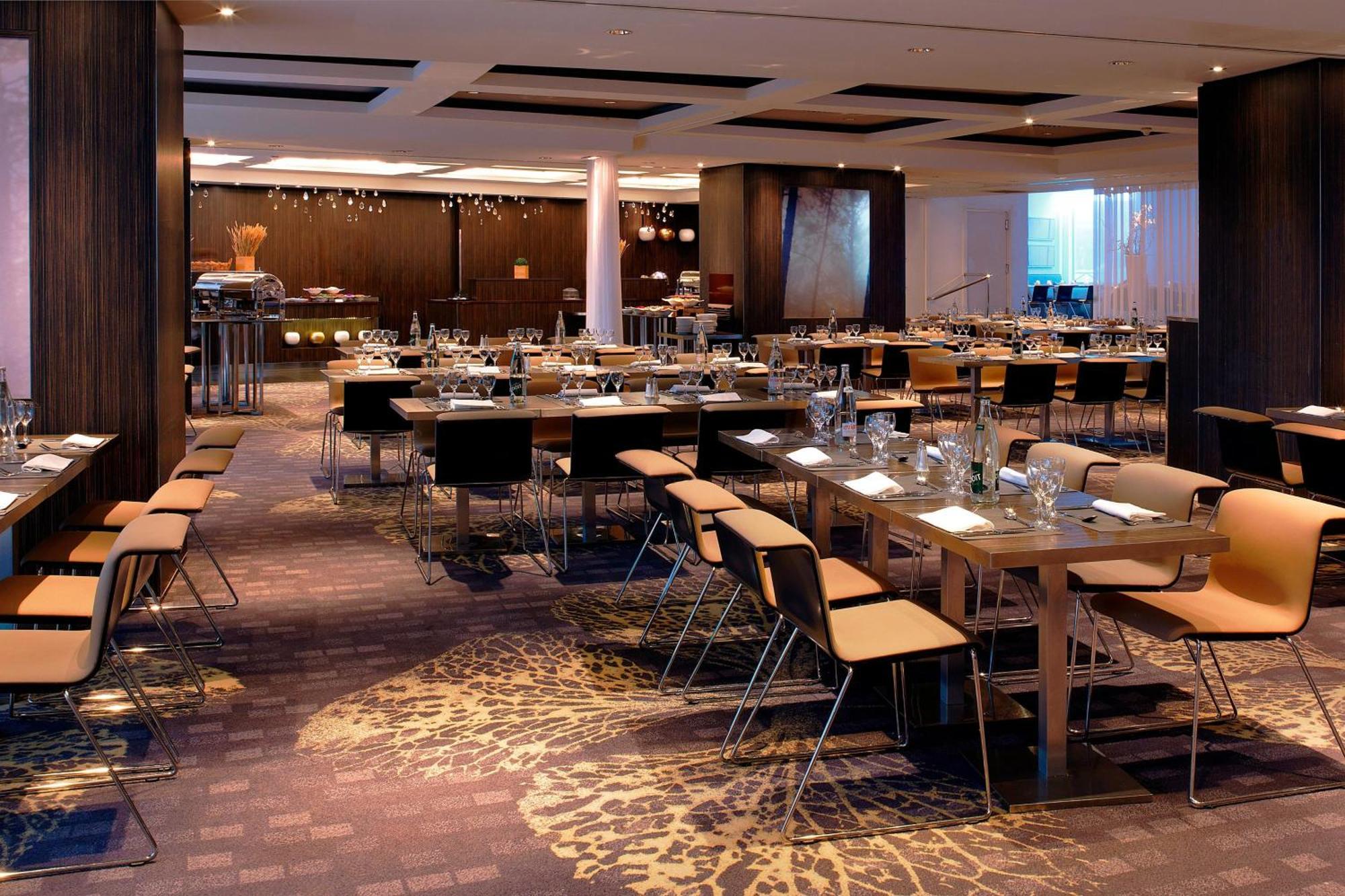 Le Meridien Etoile 4*