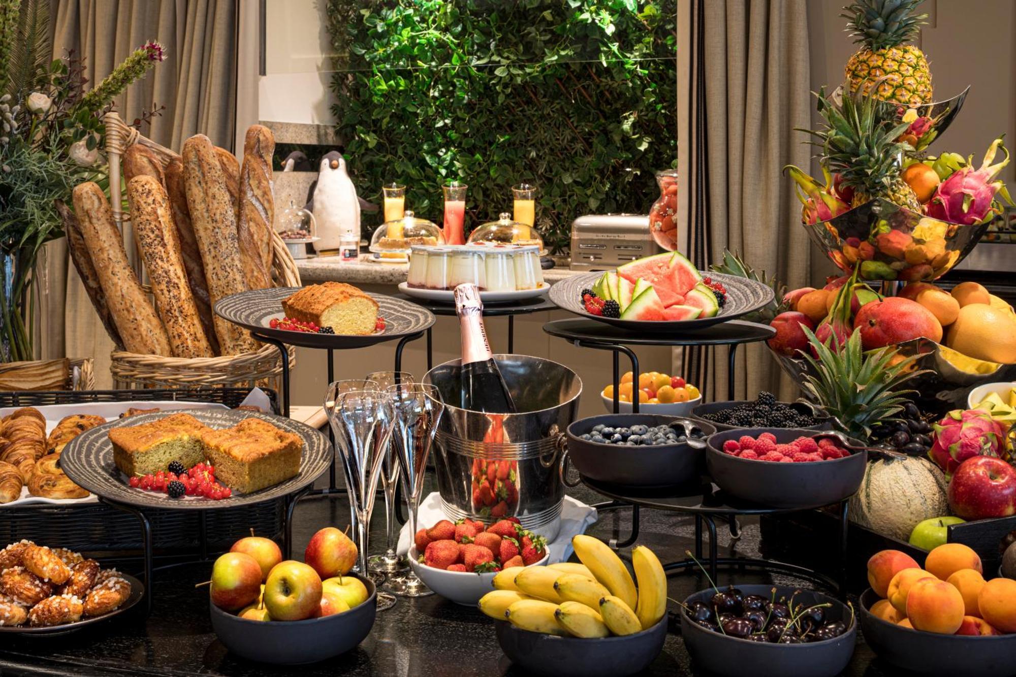 Castille - Starhotels Collezione Hotel