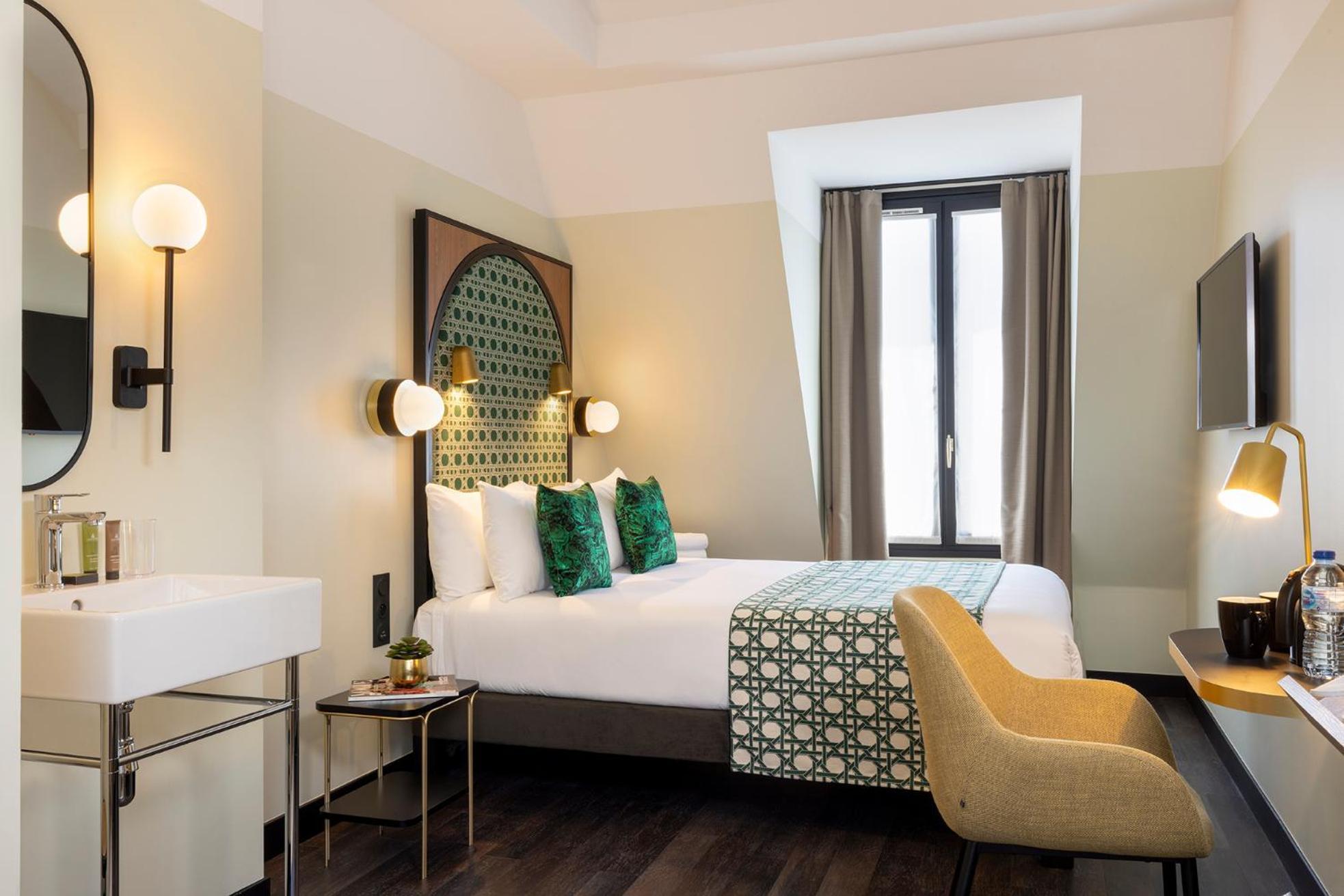 Avalon Cosy Hotel 4*