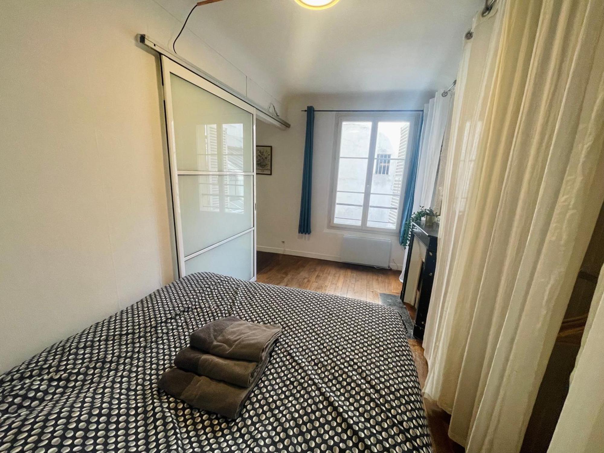 Tour Eiffel Vaugirard Apartment Paris