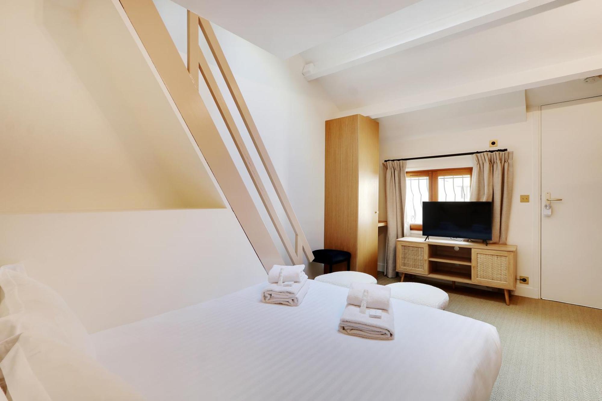 Pick A Flat's In Louvre - Rue Saint Honore Apartment Paris