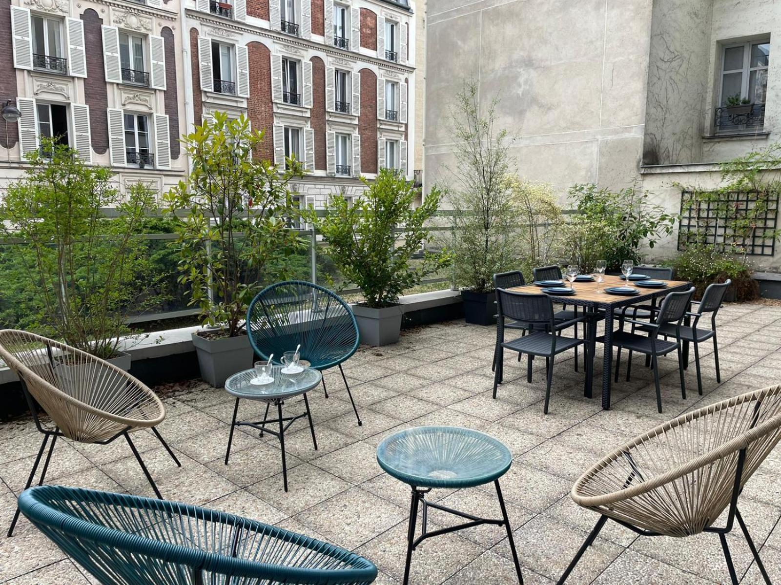 Branded New 4 Bdrs Flat - Huge Terrace - Prime Loc * Paris