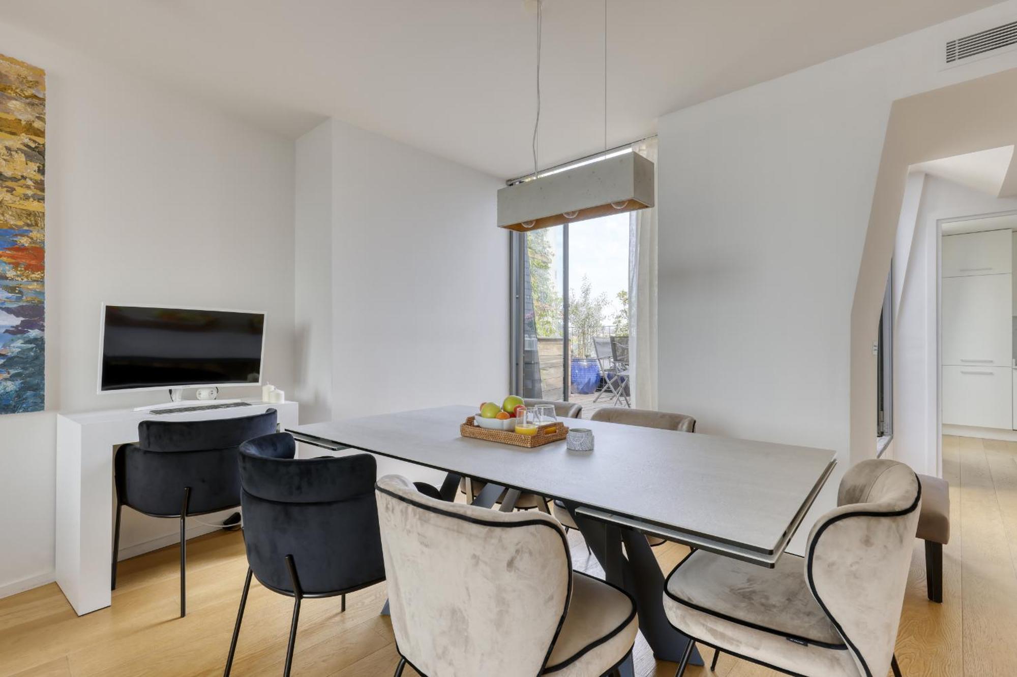 Luxury Penthouse With A/c Terrace & View-le Marais Apartment Paris