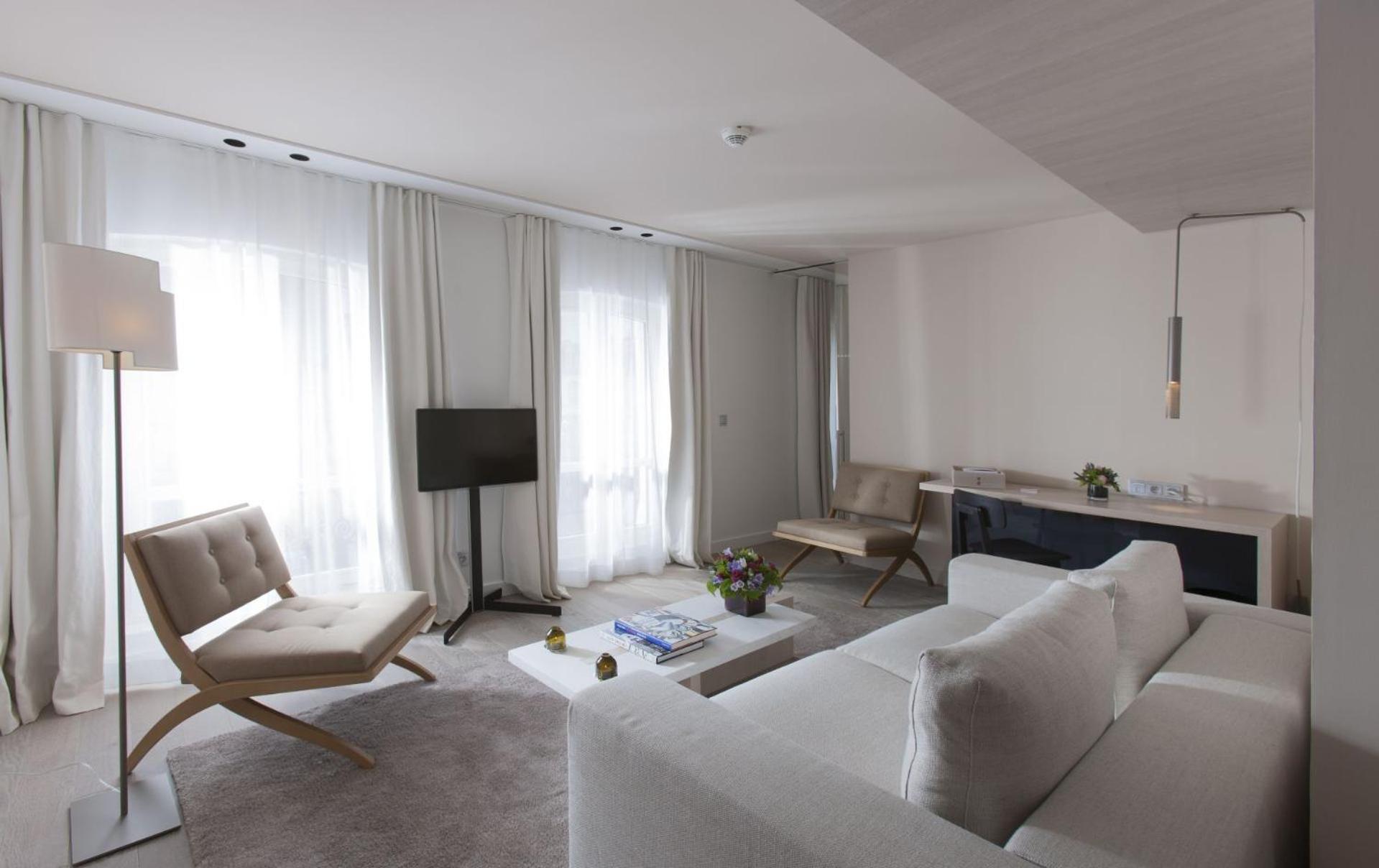 De Nell Hotel 5*