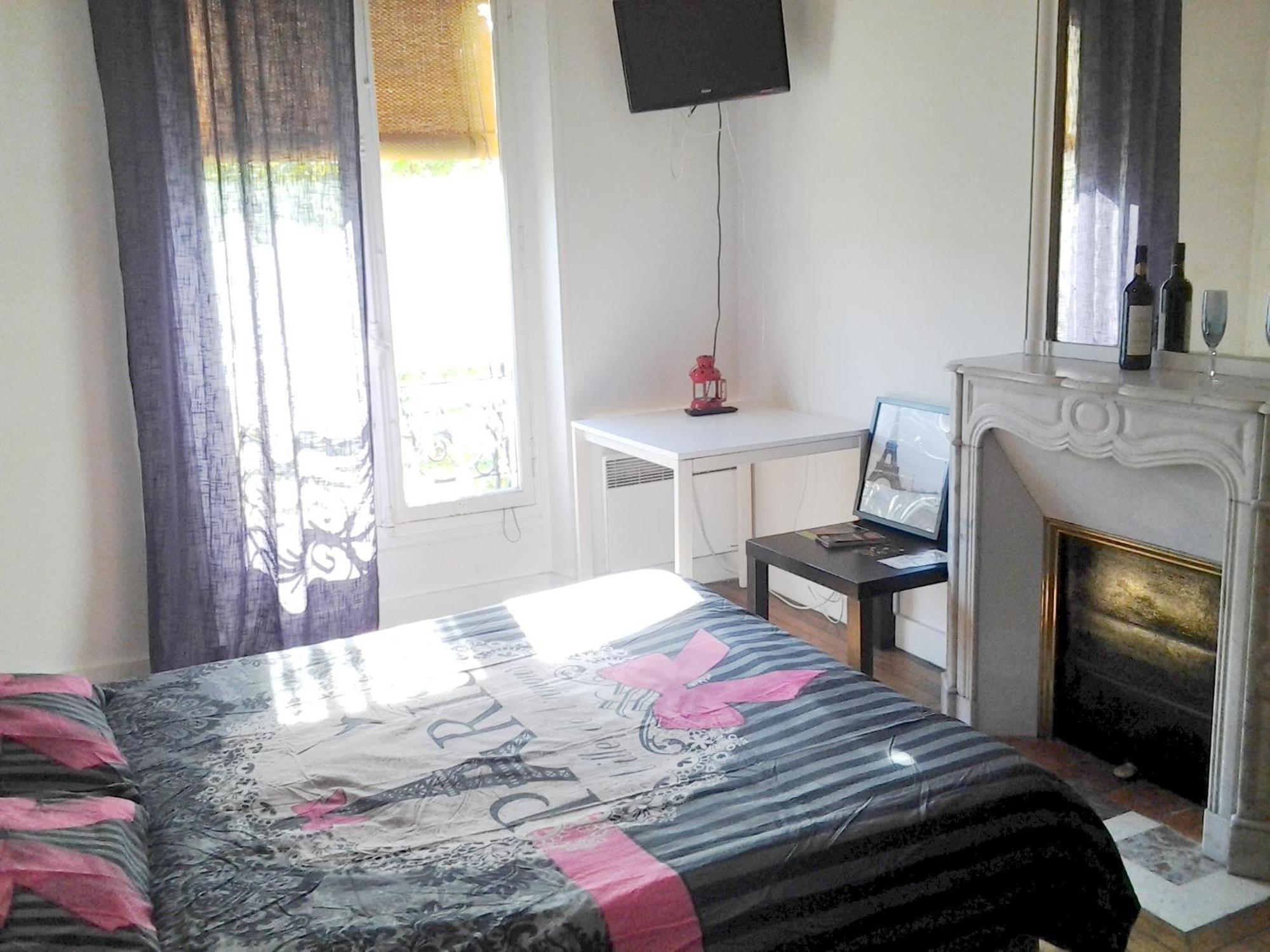 Apartment A Deux Pas De Montmartre