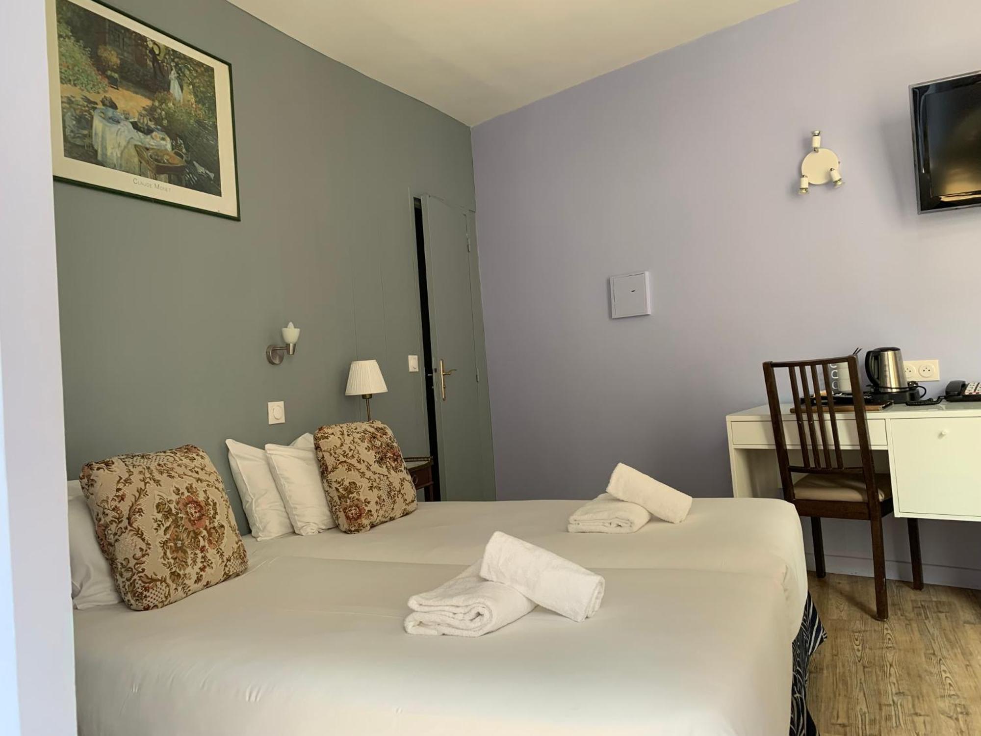 Apollo Opera Hotel 3*