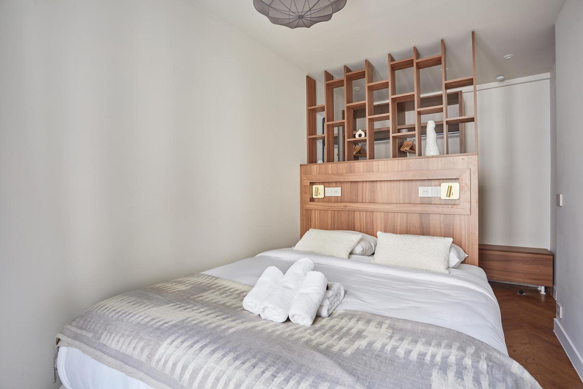 Apartment Centre De By Prestige