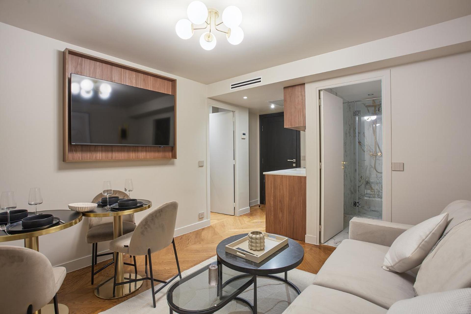 Apartment Centre De By Prestige *