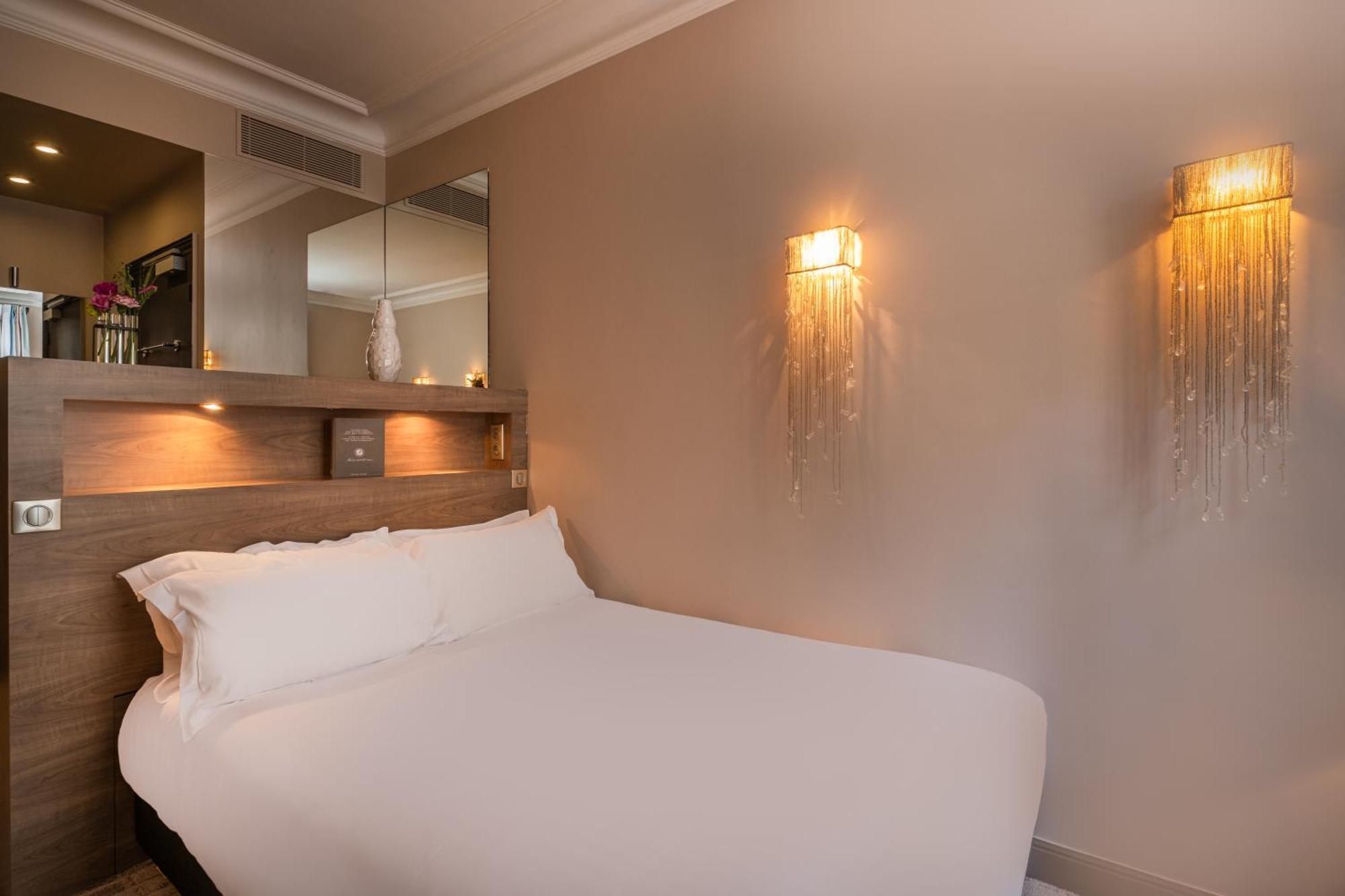 Le Singulier 3* Paris