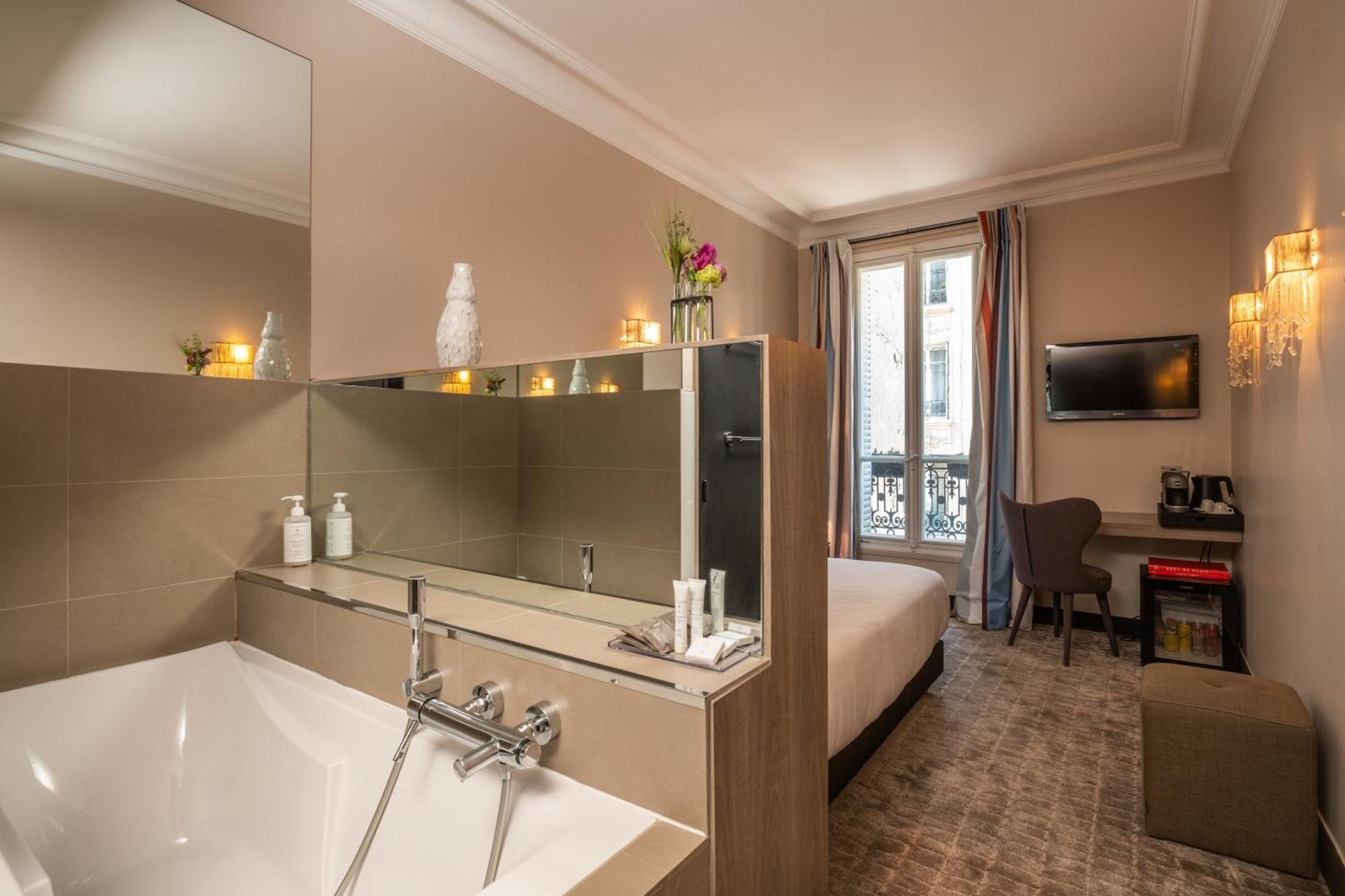 Le Singulier 3* Paris
