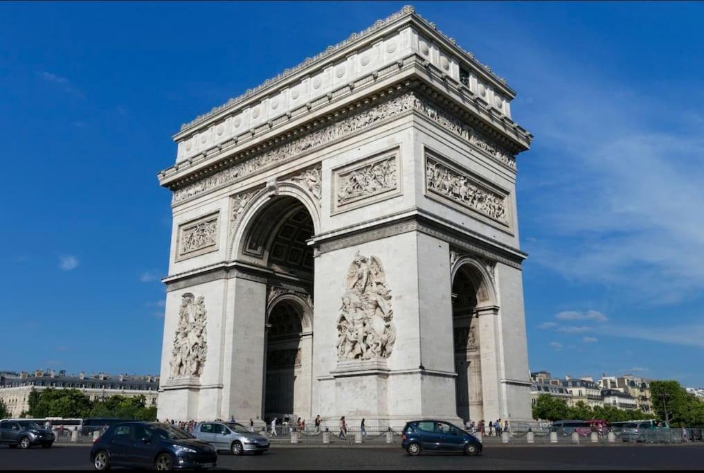 Apartment Paris, Tour Eiffel, Champs Elysees Paris