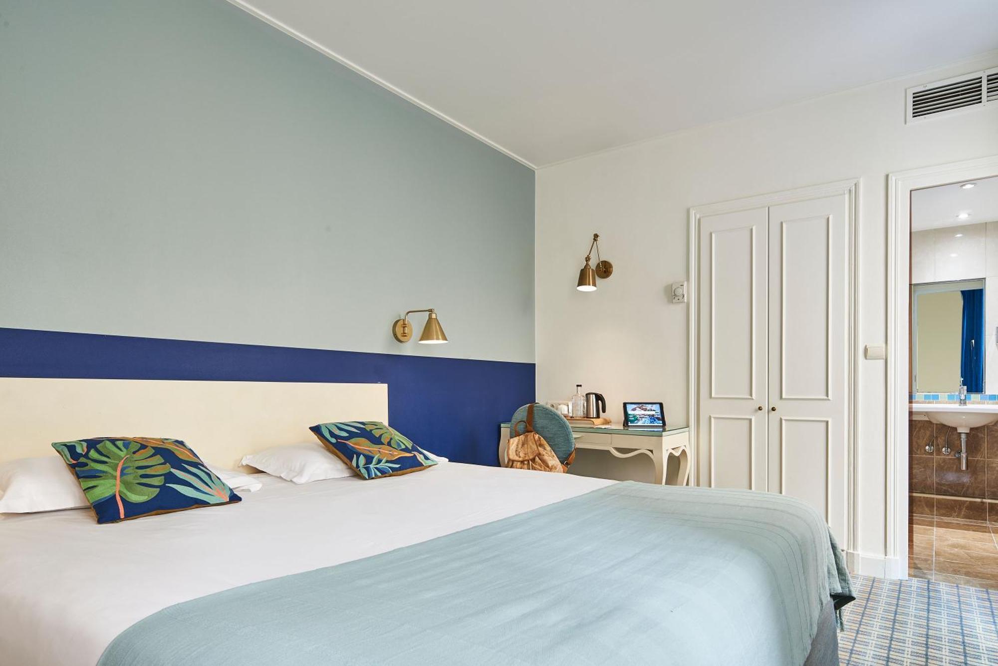 Hotel Etoile Saint Ferdinand By Happyculture Paris