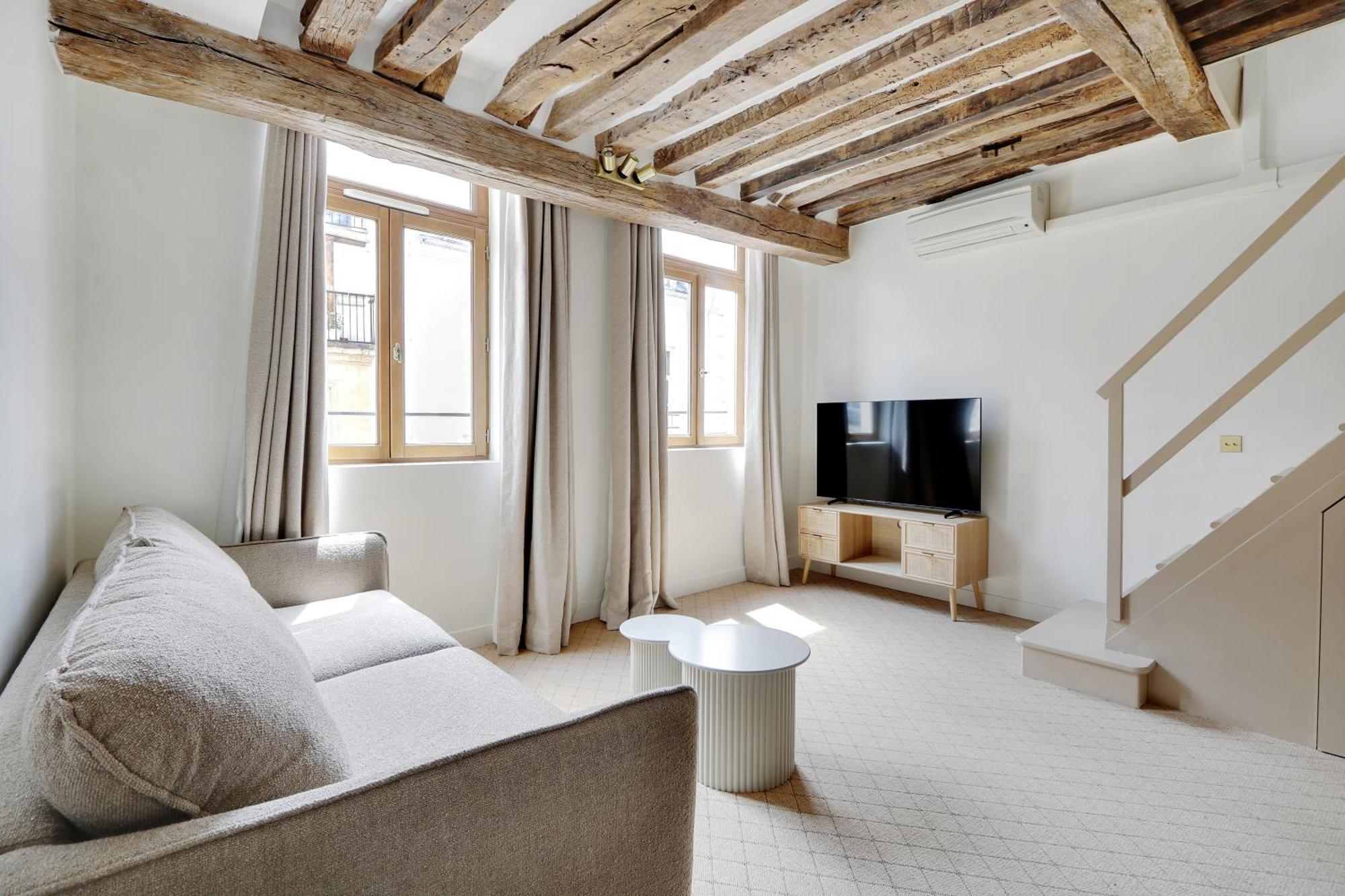 Pick A Flat's In Louvre - Rue Saint Honore Apartment *