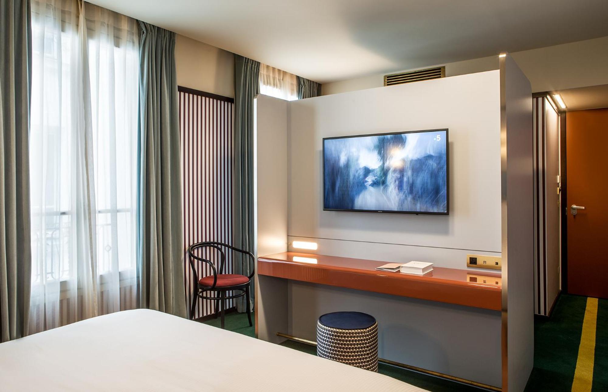 Hotel Du Rond-point Des Champs-elysees - Esprit De France Paris