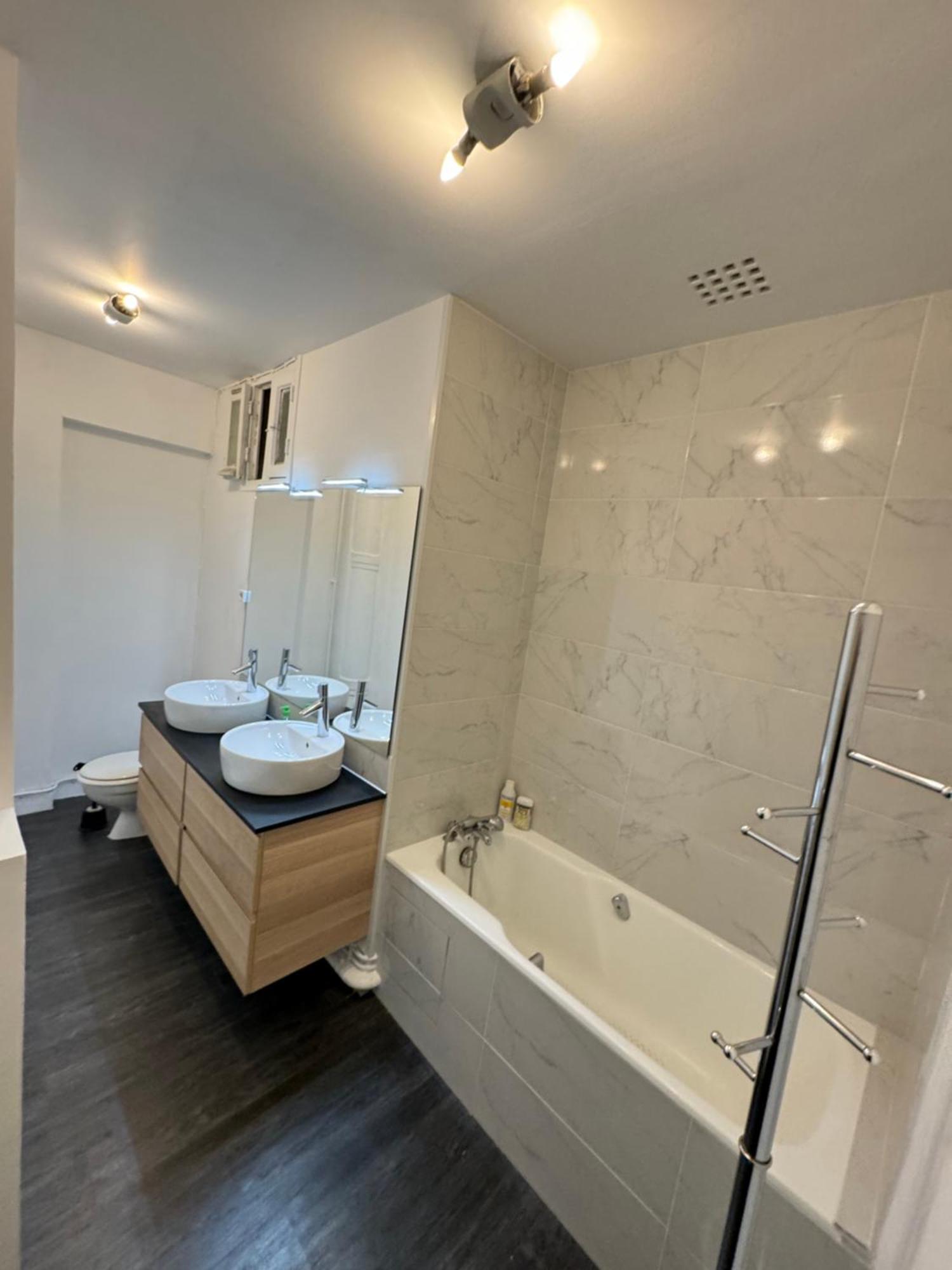 Apartment Luxe Champs Elysees & Trocadero Paris