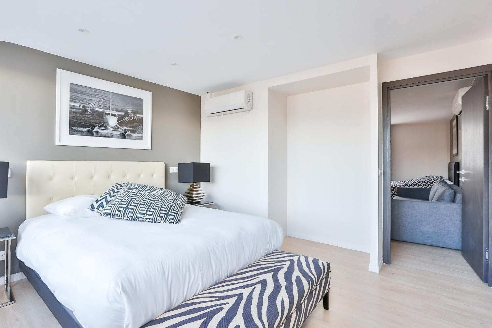 Apartment Blue Nights - Sebastopol Paris