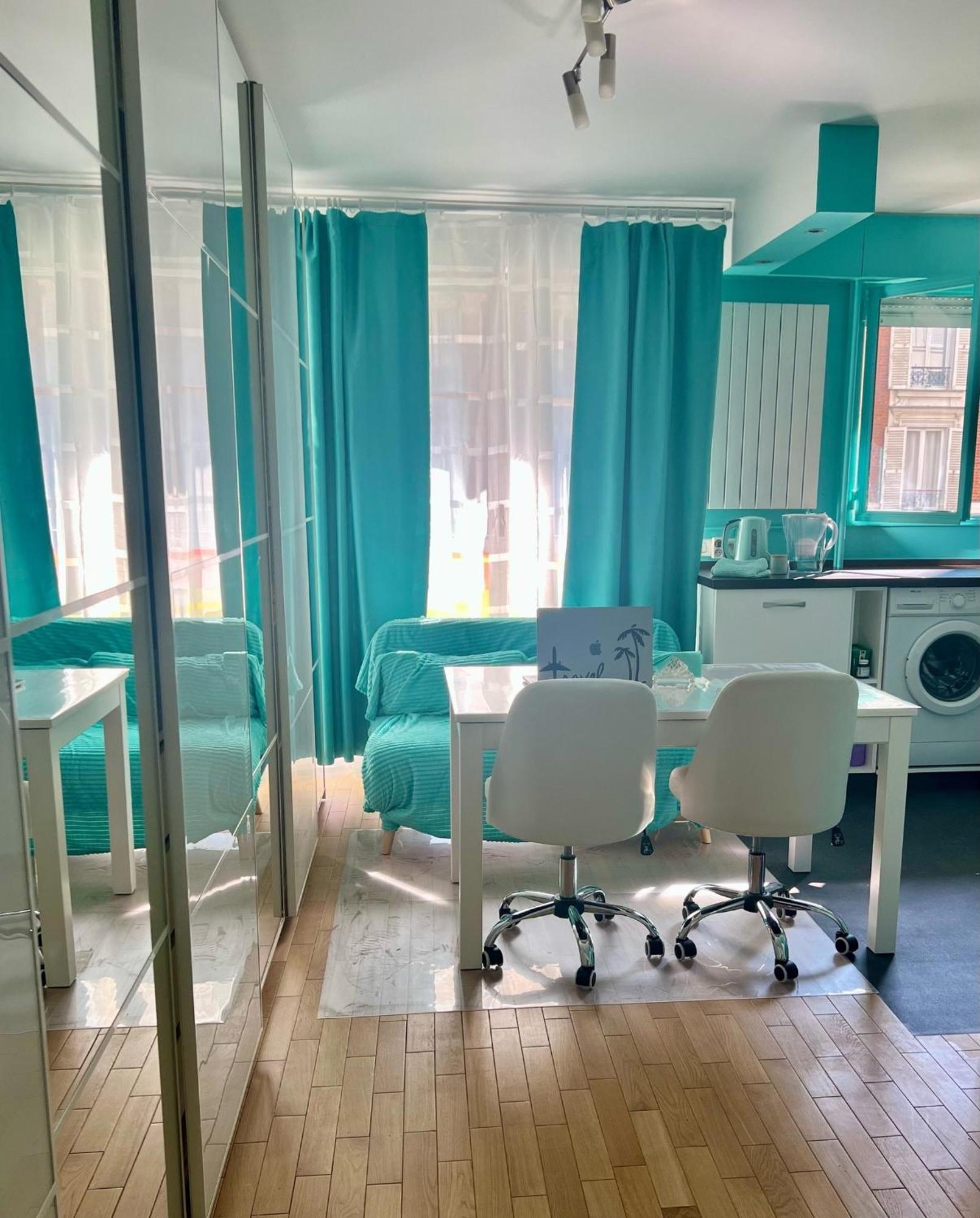Cozy Near Tour Eiffel Apartment