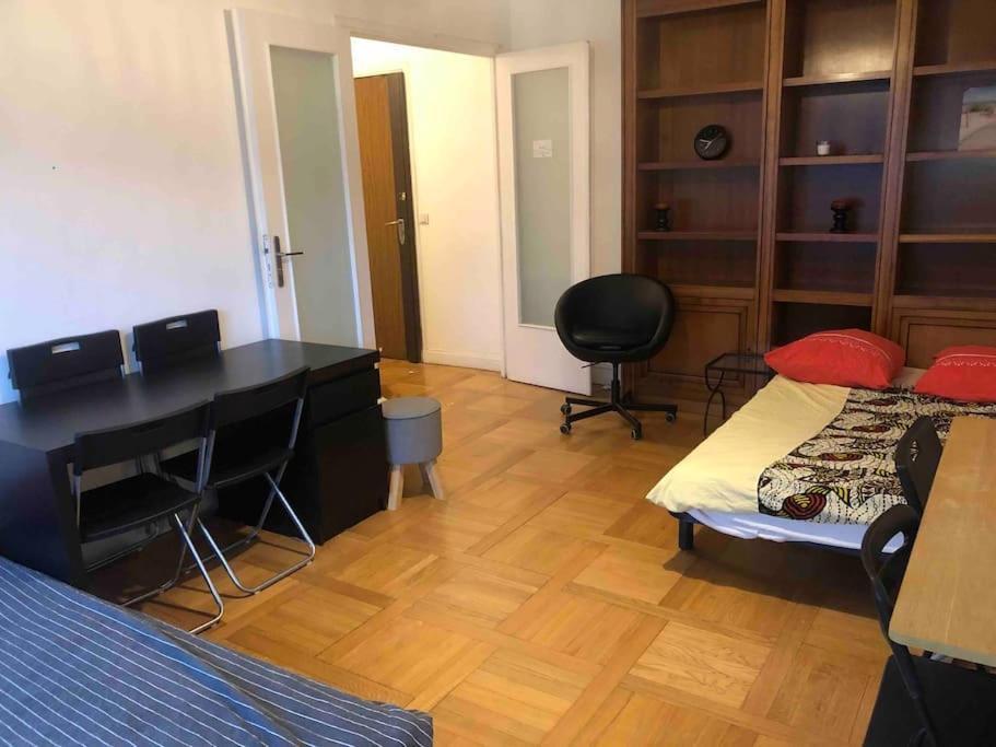 Appartement Grand Proche Metro