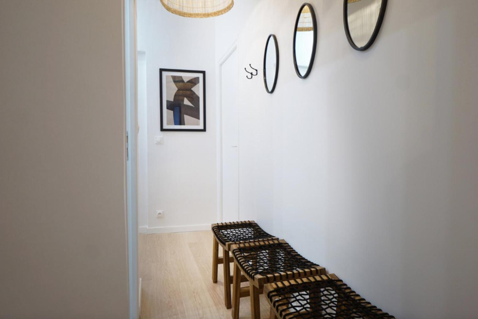 Comfortable And Ideally Located In 15 Apartment