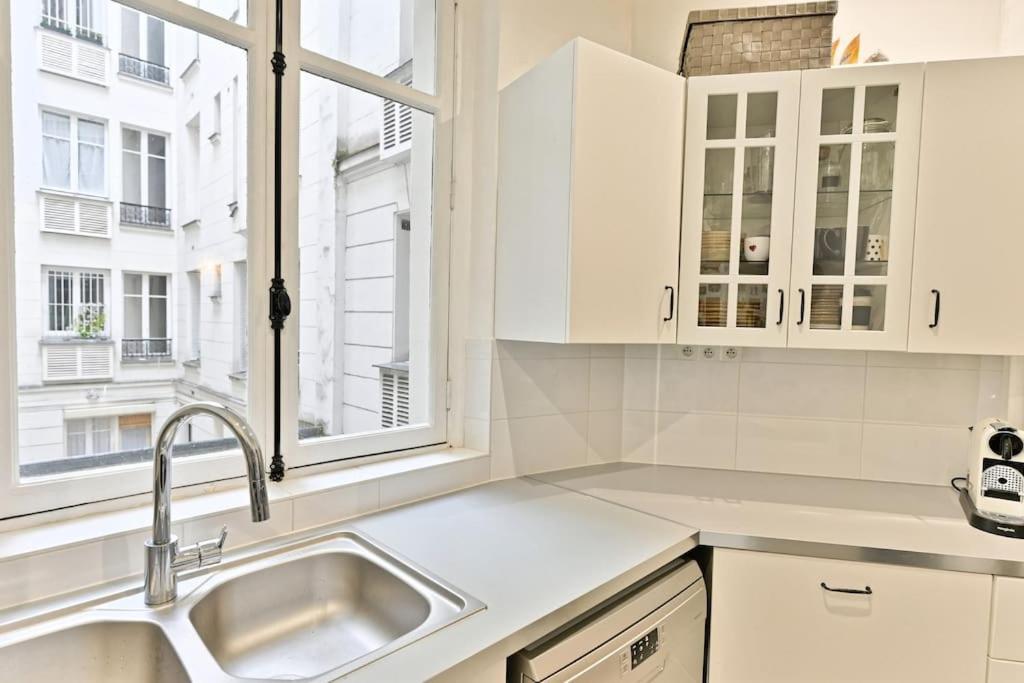 Apartment Haussmannien 17eme Arrondissement *