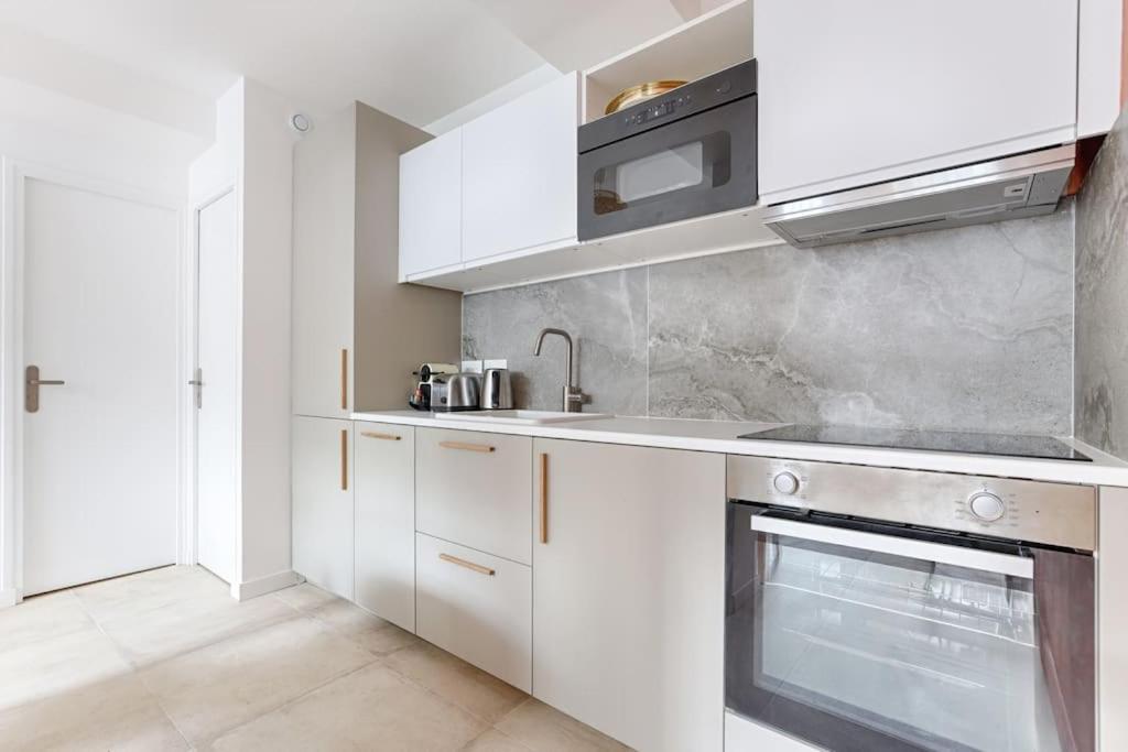 Mykeypers - Chic & Elegant Flat 2br/6p- Republique Apartment