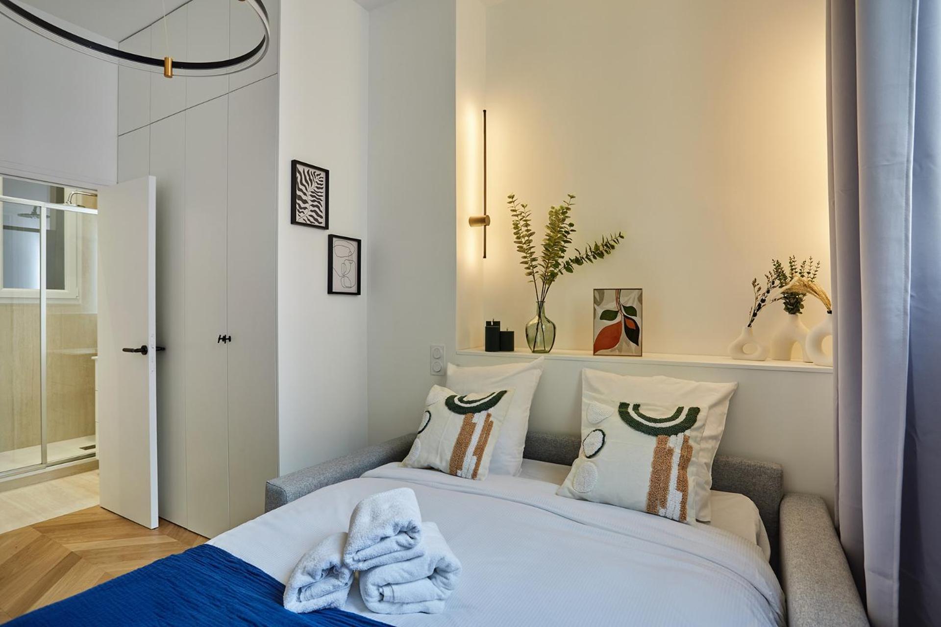 Arc De Triomphe By Prestige Paris