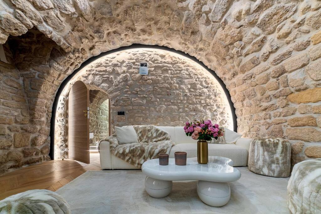 Apartment B Luxe Triplex, Cinema Near Place Des Vosges Ac