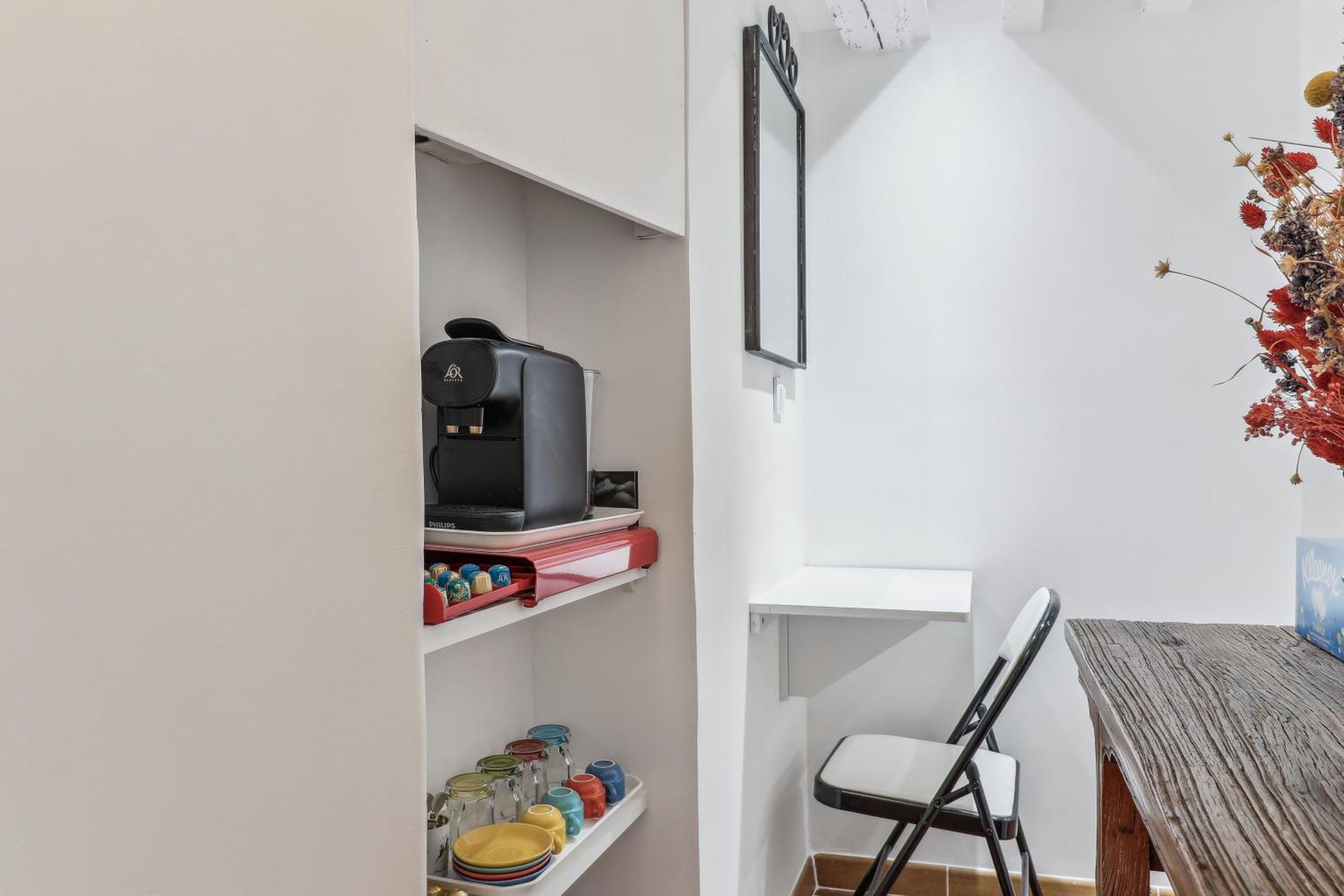 Bel Pres De Notre Dame De Lorette By Weekome Guest house Paris