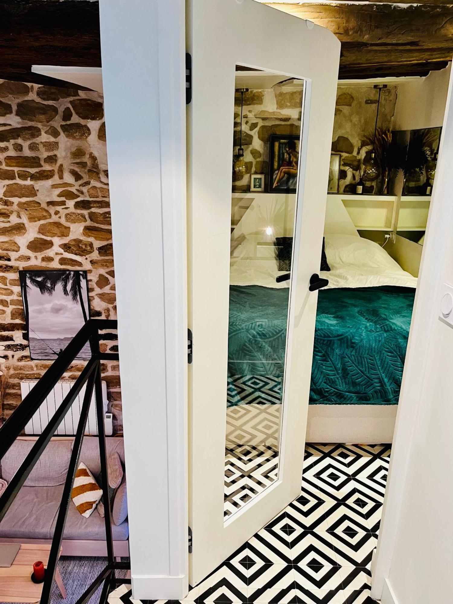 Apartment Plein Coeur De : Duplex A Bastille Paris
