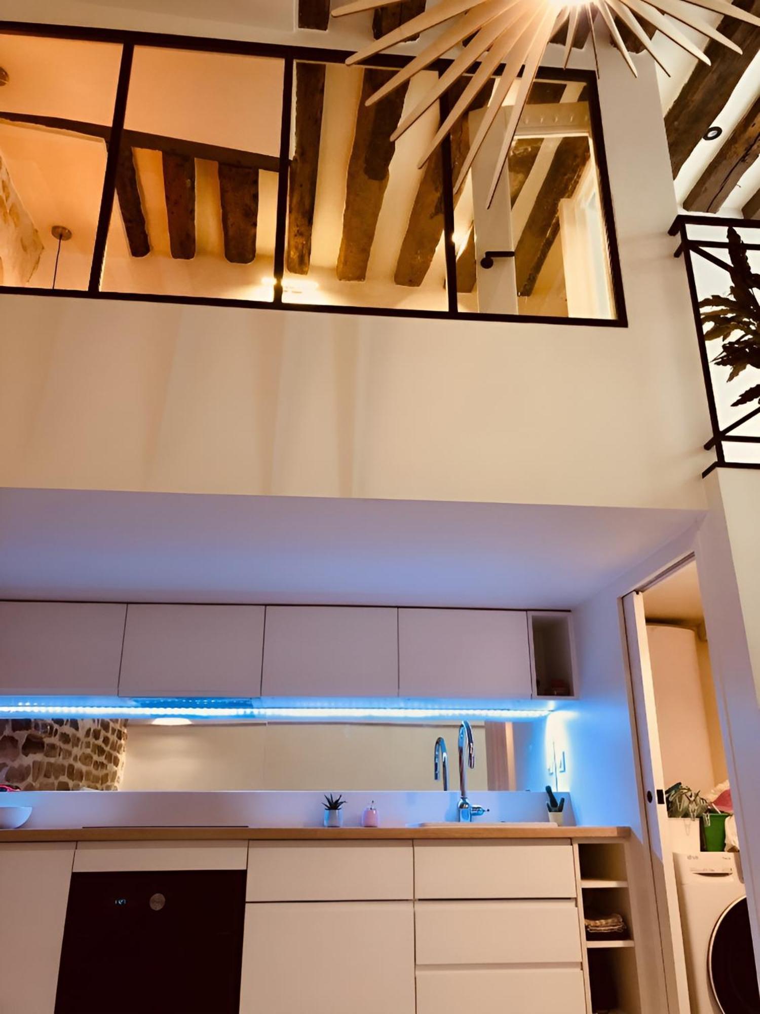 Plein Coeur De : Duplex A Bastille Apartment *