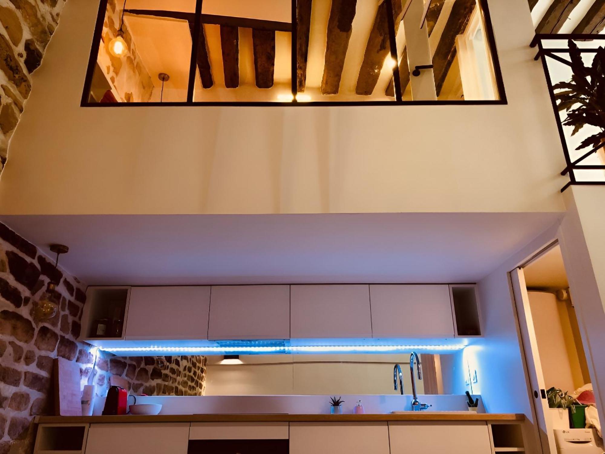 Apartment Plein Coeur De : Duplex A Bastille