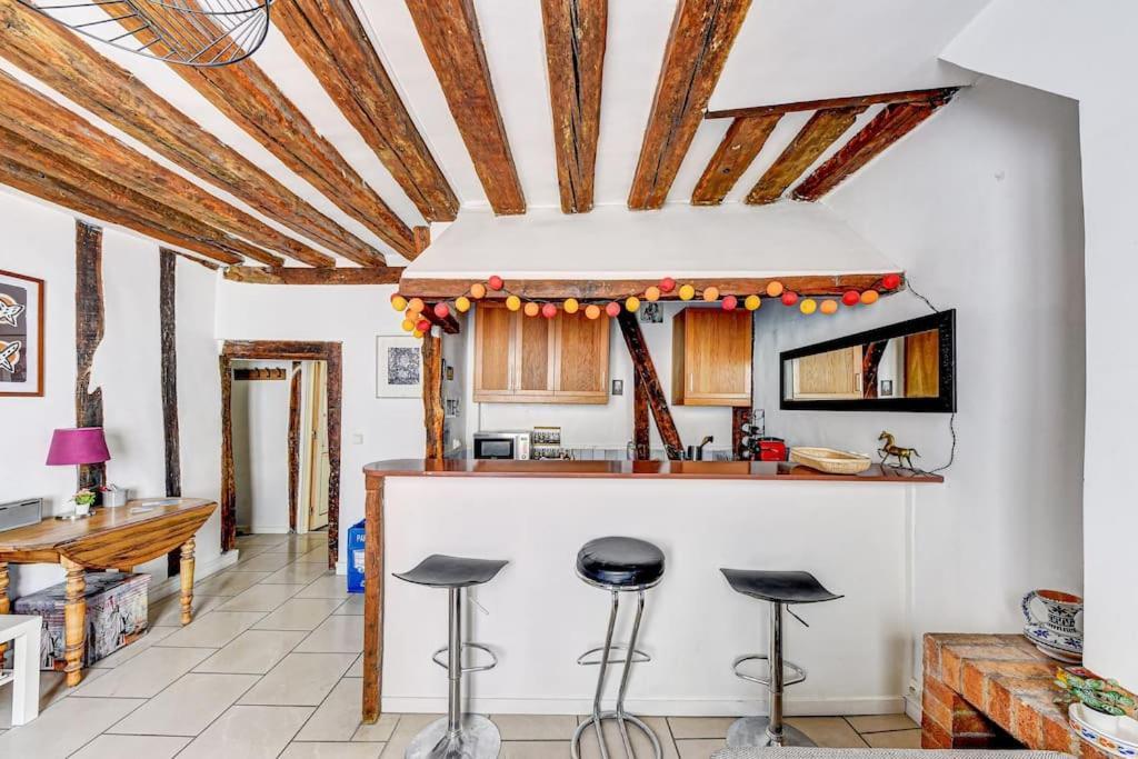 Apartment Charmant, Atypique Et ! Paris